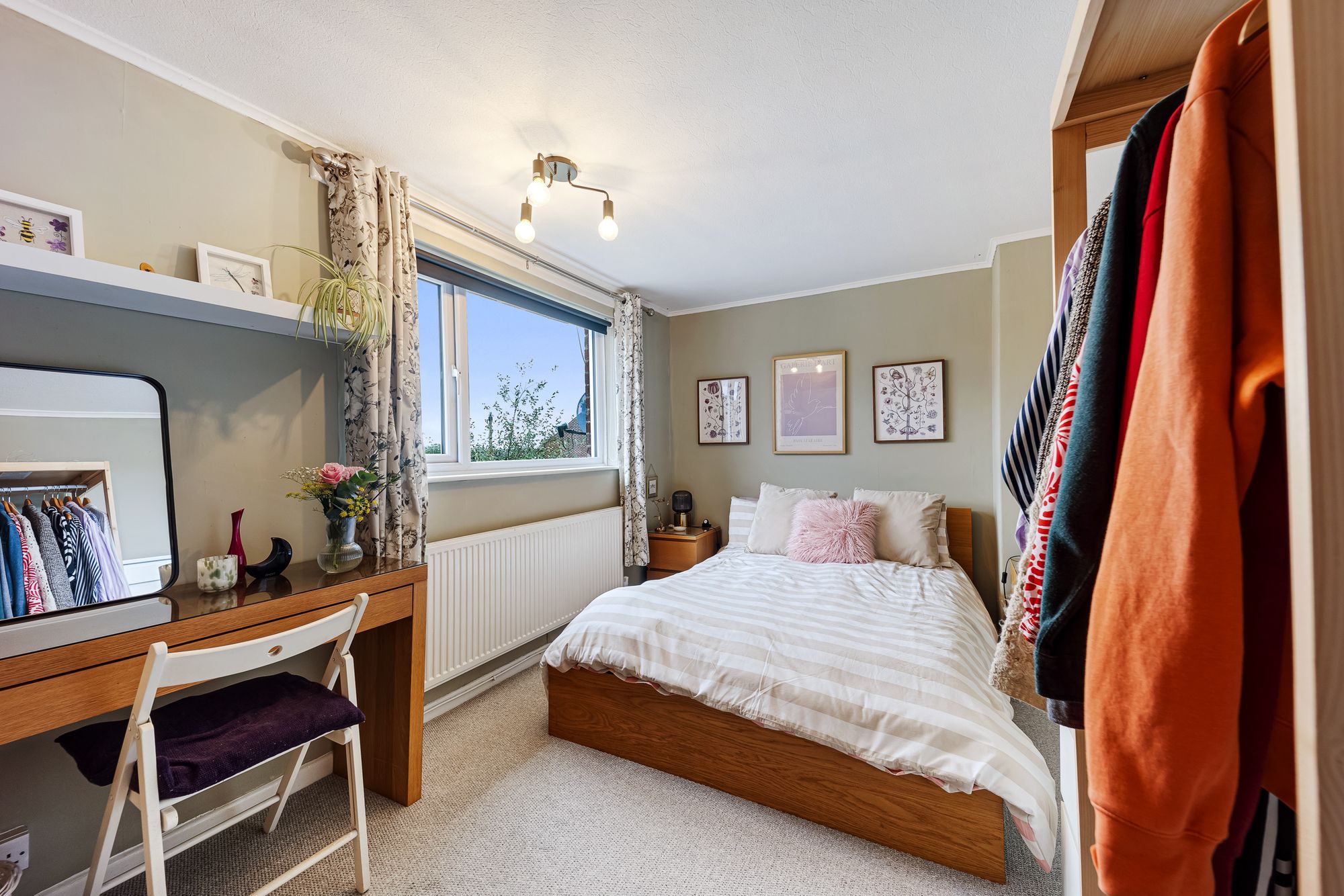 Royal Avenue, Widnes