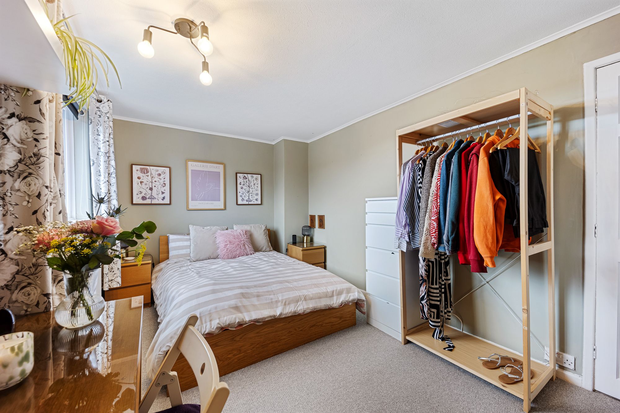 Royal Avenue, Widnes