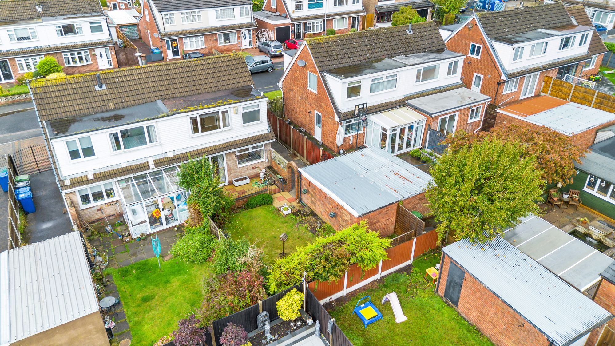 Linden Close, Woolston, WA1