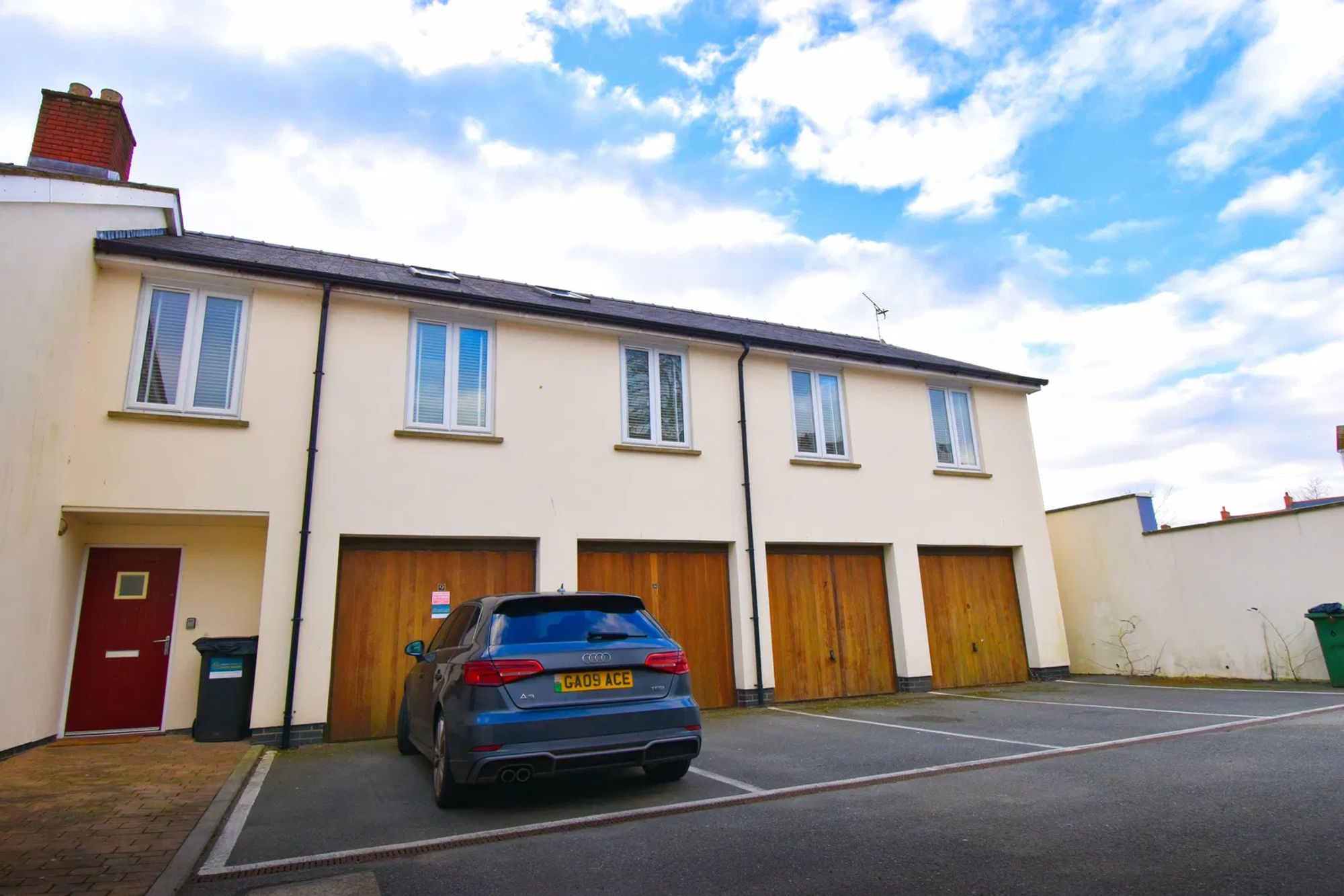 Cambrian Quay, Saundersfoot, SA69