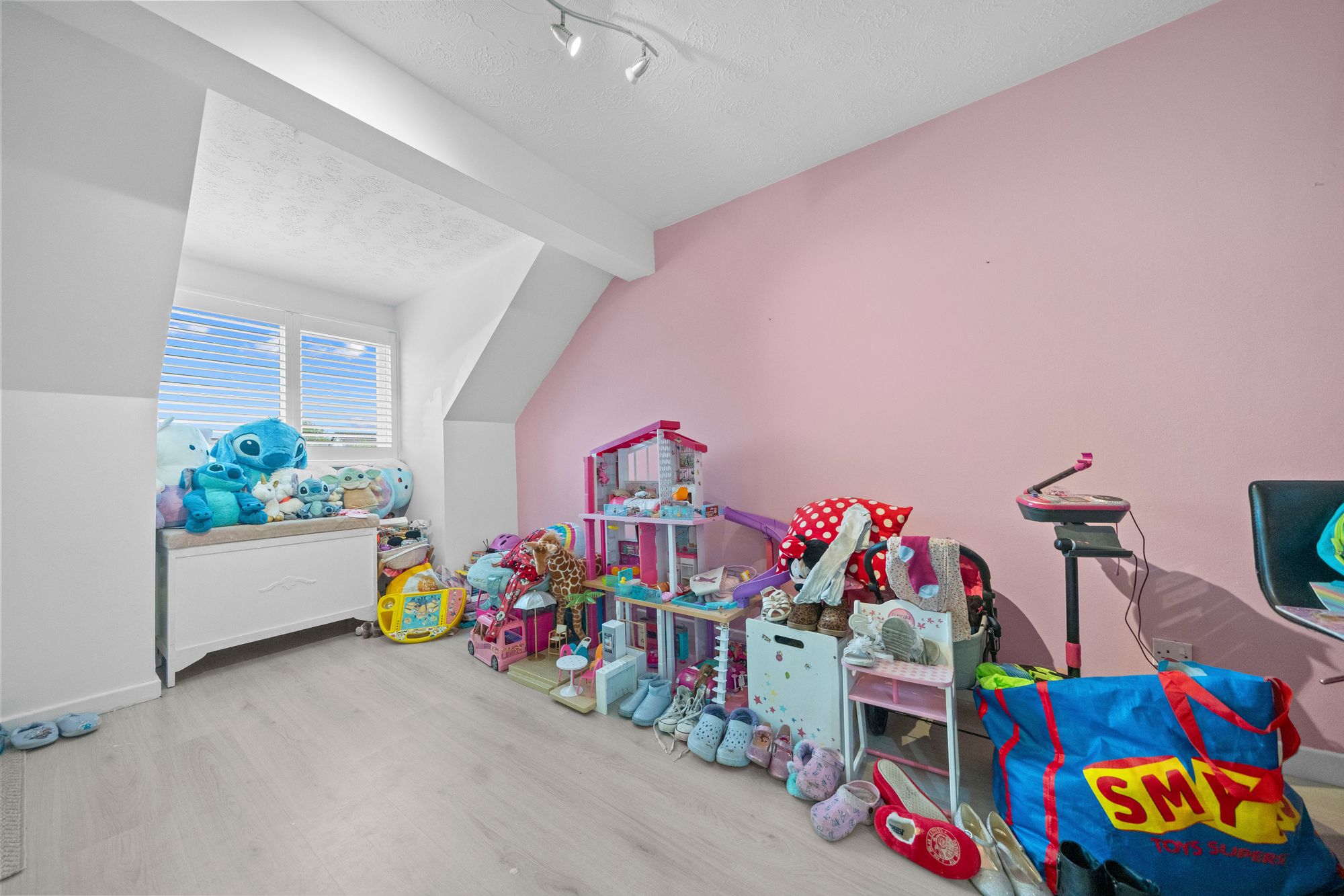 Trinity Gardens, Ashton-In-Makerfield, WN4