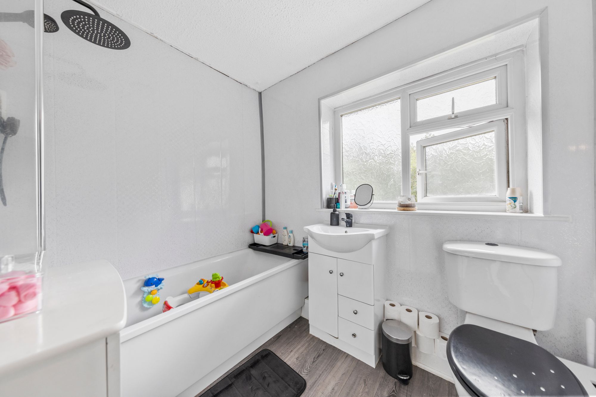 Brook End, St. Helens