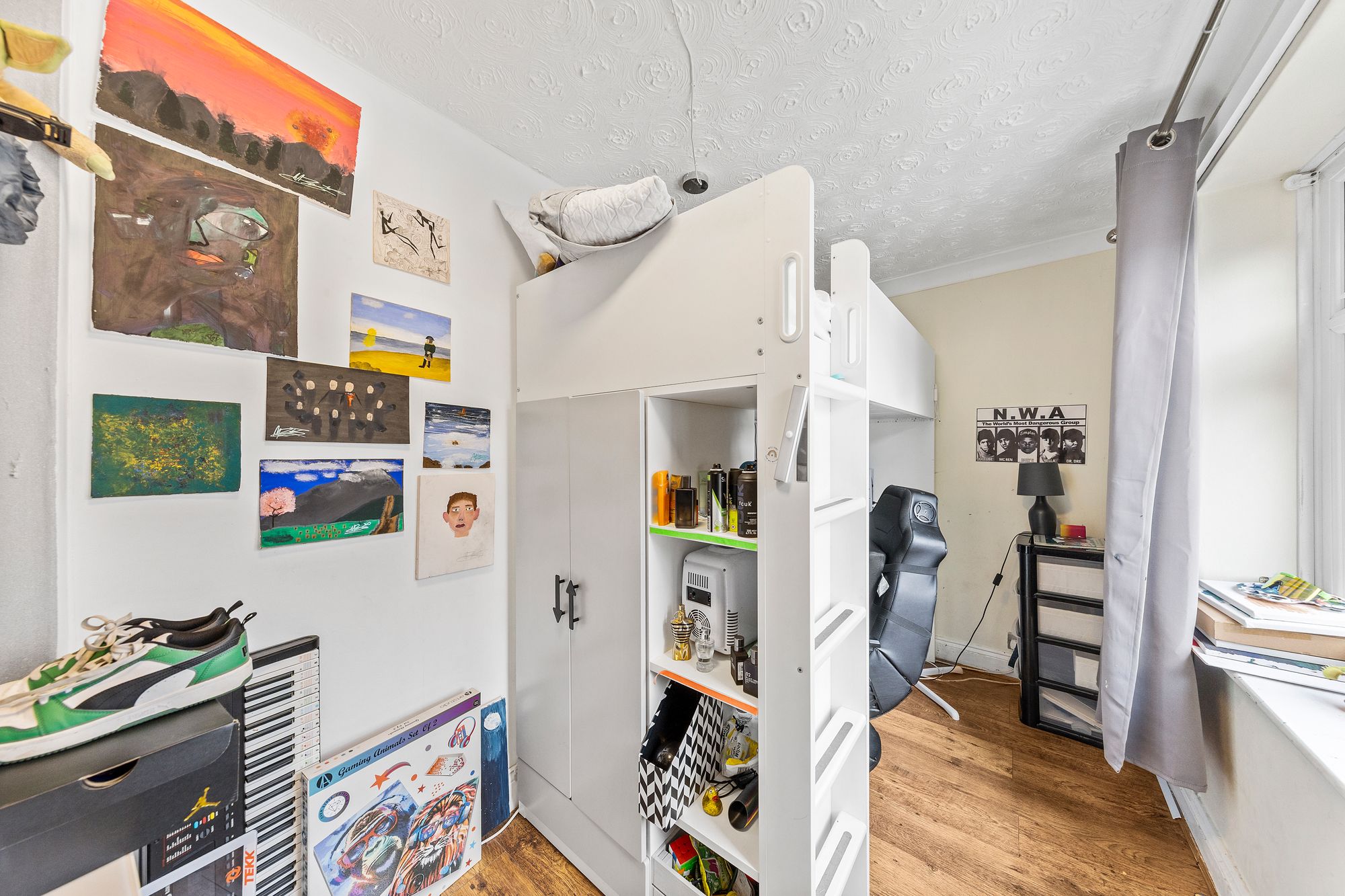 Brook End, St. Helens