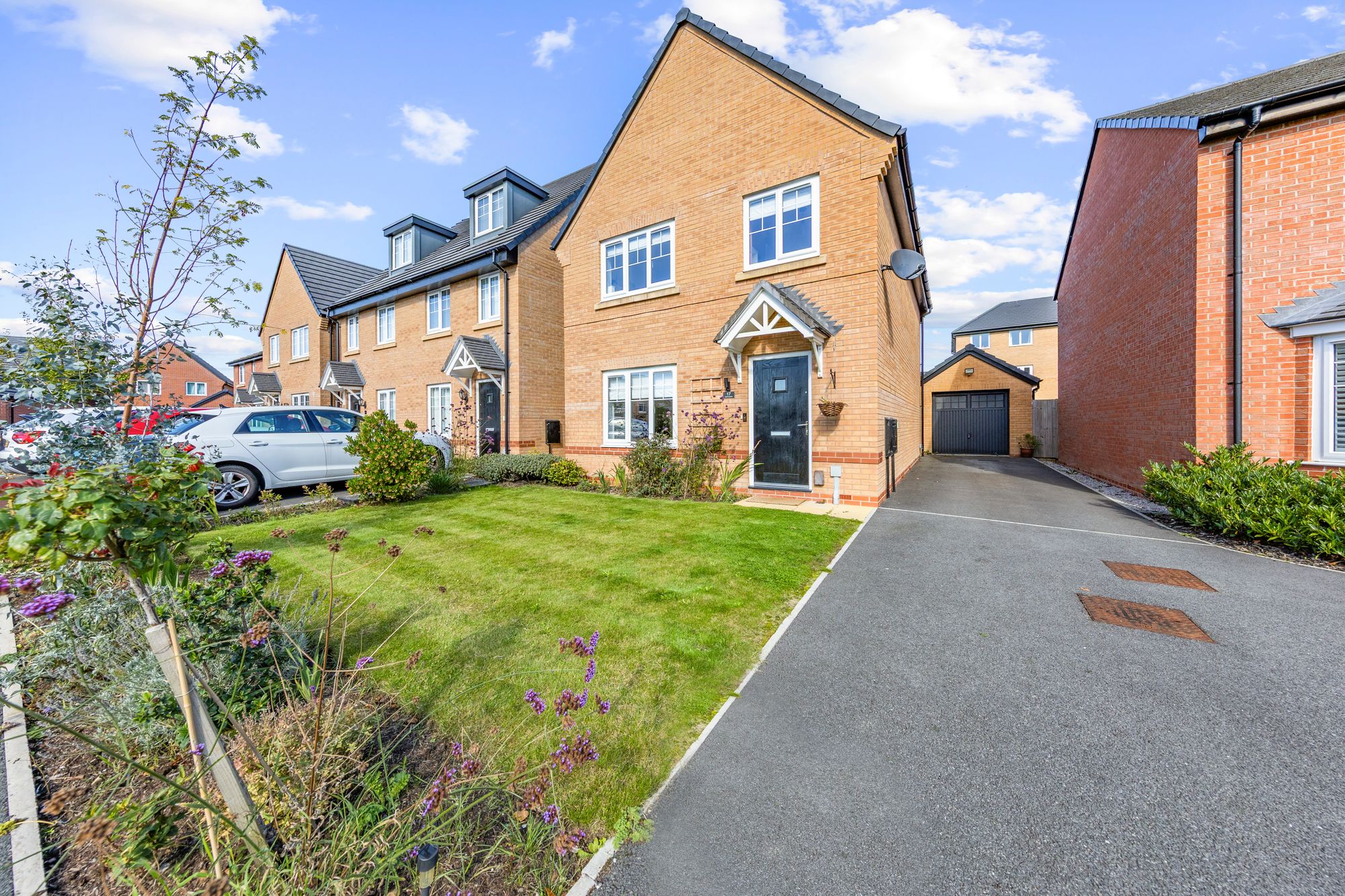 Golf Gardens, Great Sankey, WA5