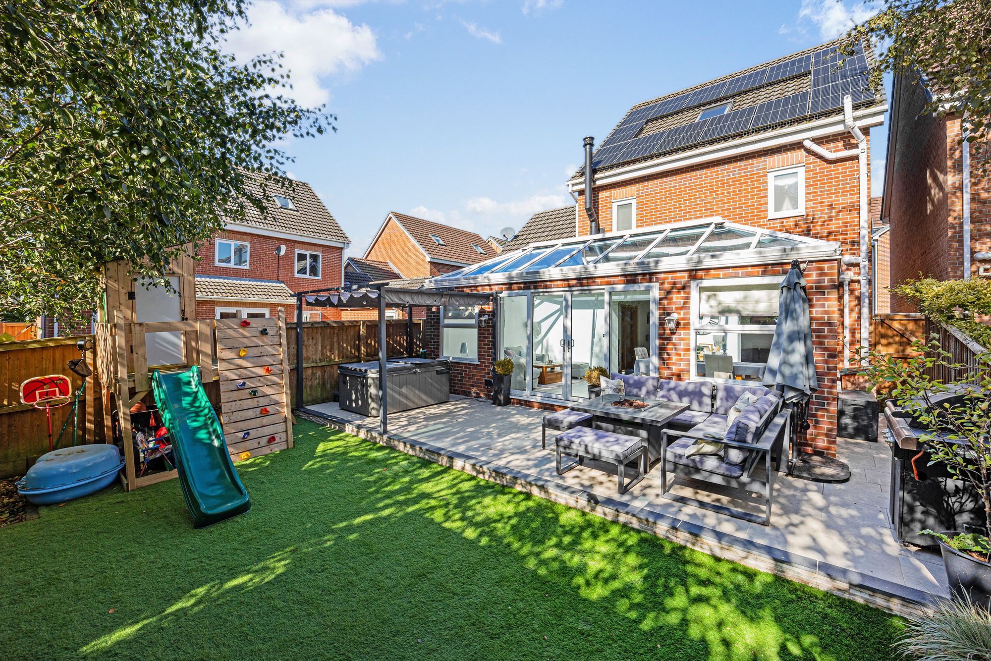 Iona Crescent, Widnes, WA8