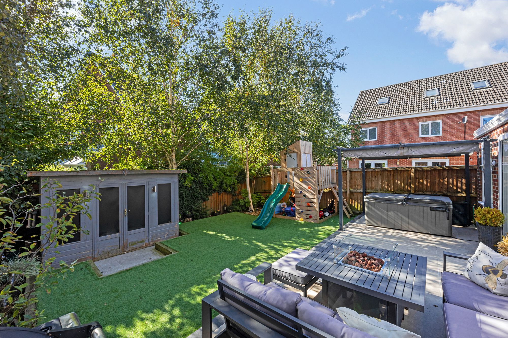 Iona Crescent, Widnes, WA8