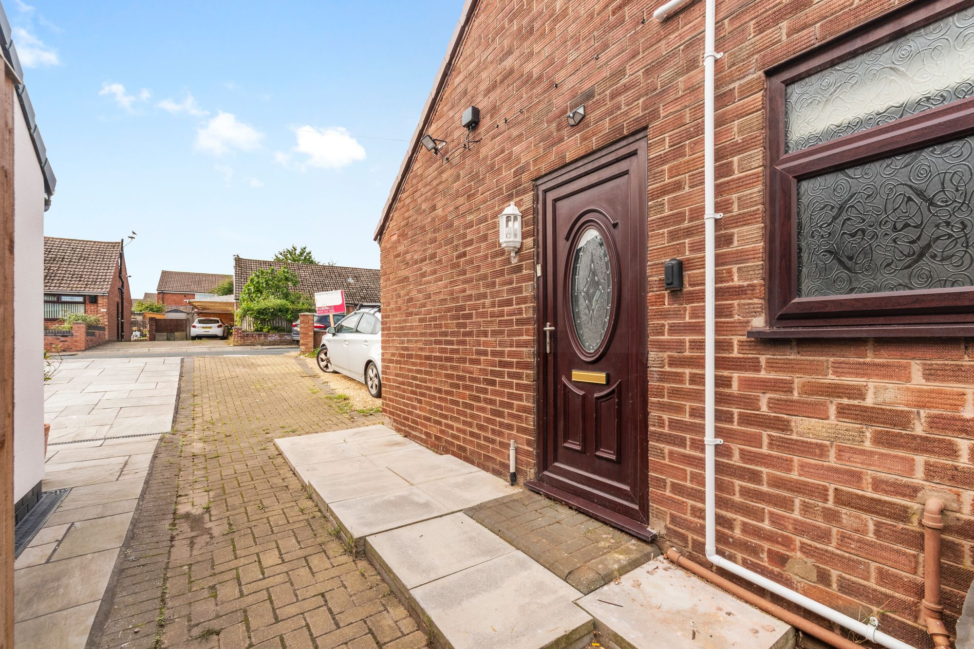 Rothesay Close, St. Helens, WA11