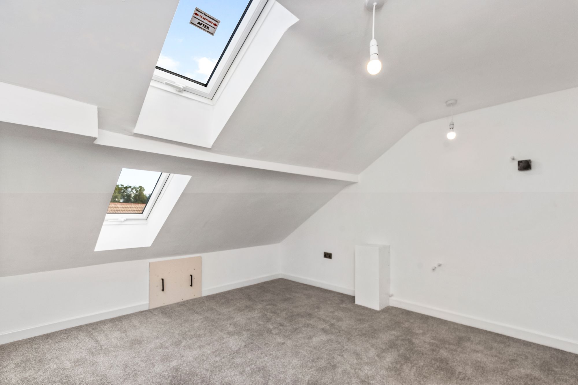 Rothesay Close, St. Helens, WA11