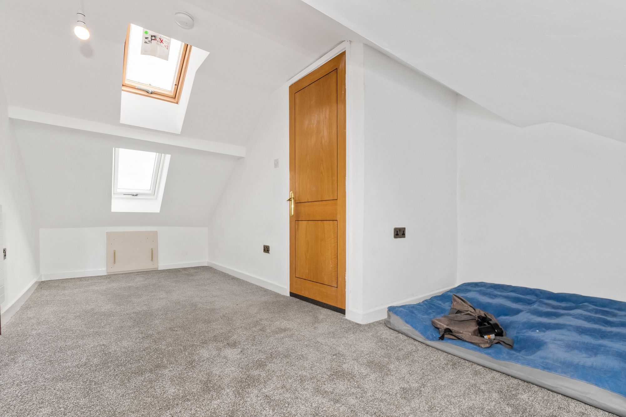 Rothesay Close, St. Helens, WA11