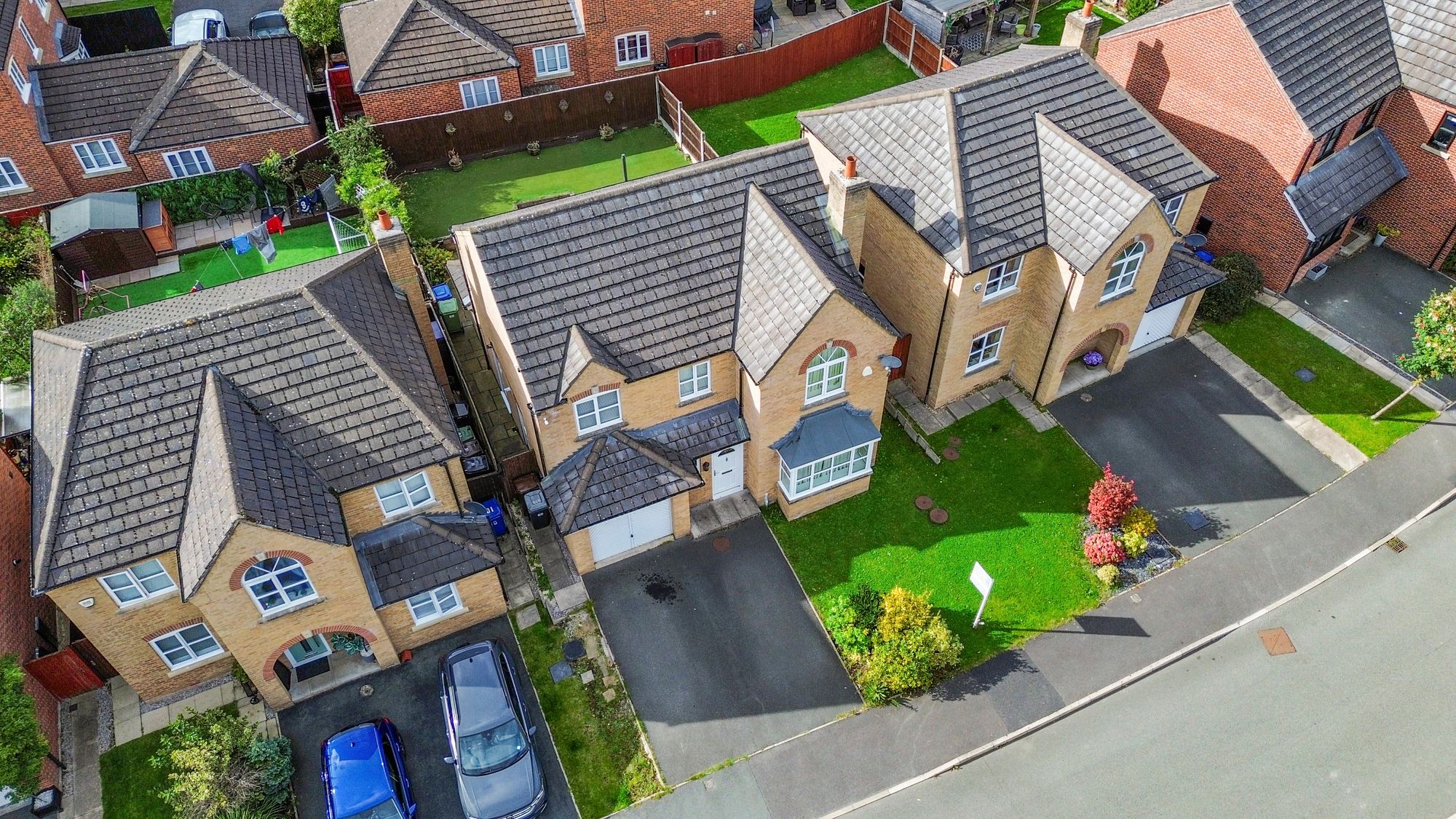 Albion Close, Manchester