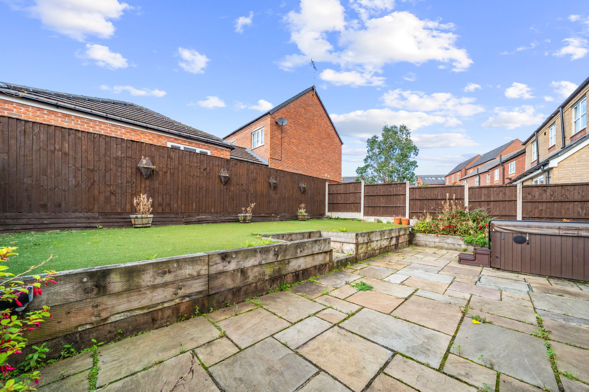 Albion Close, Manchester