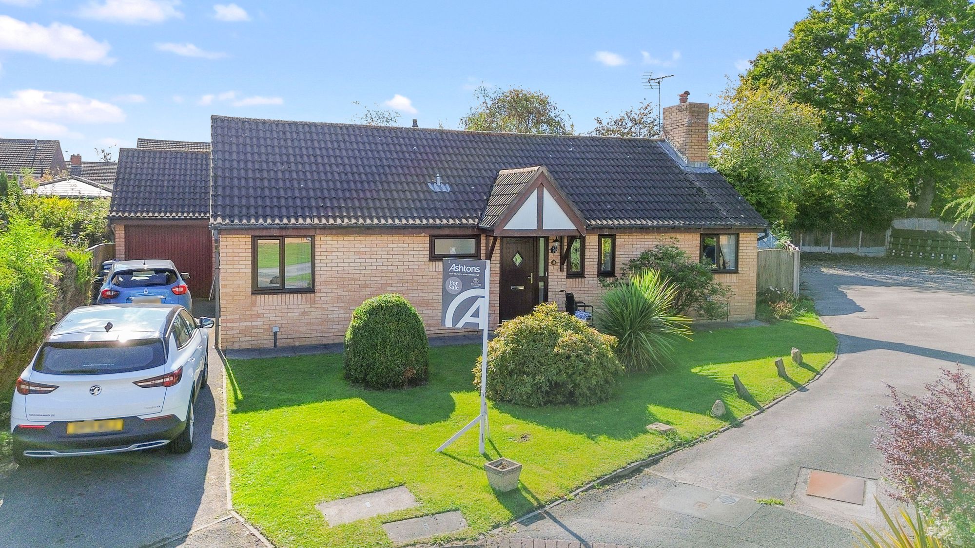 Leighton Drive, Leigh