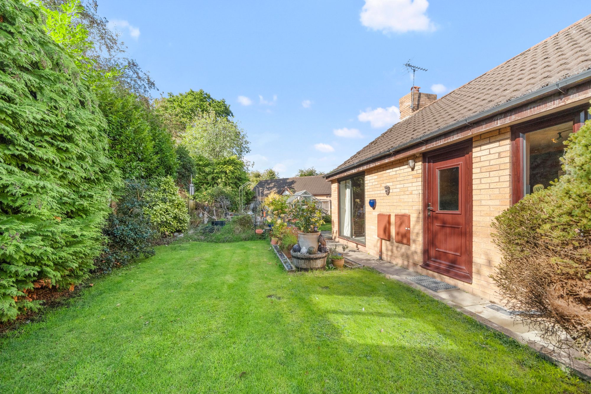 Leighton Drive, Leigh