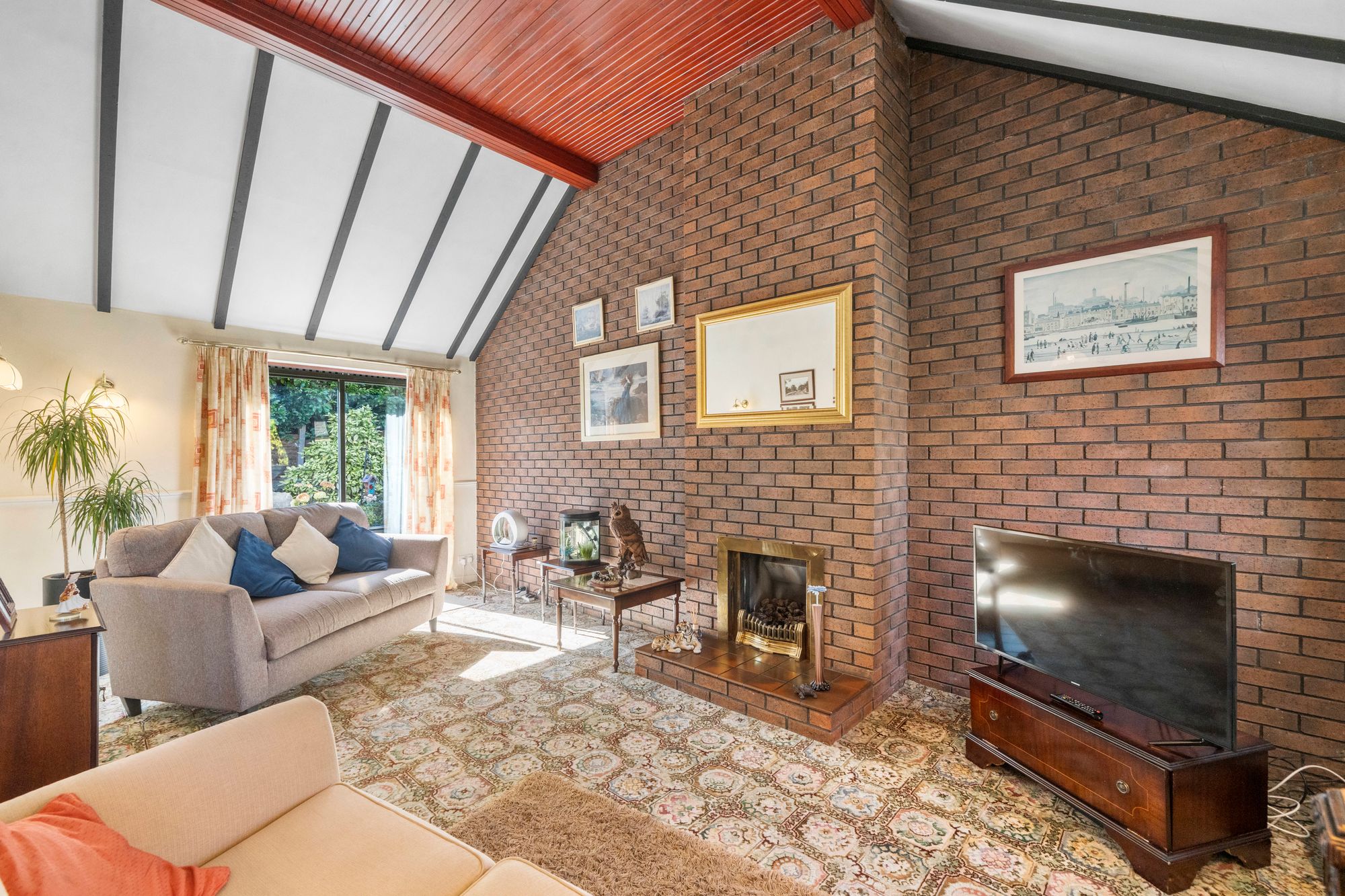 Leighton Drive, Leigh