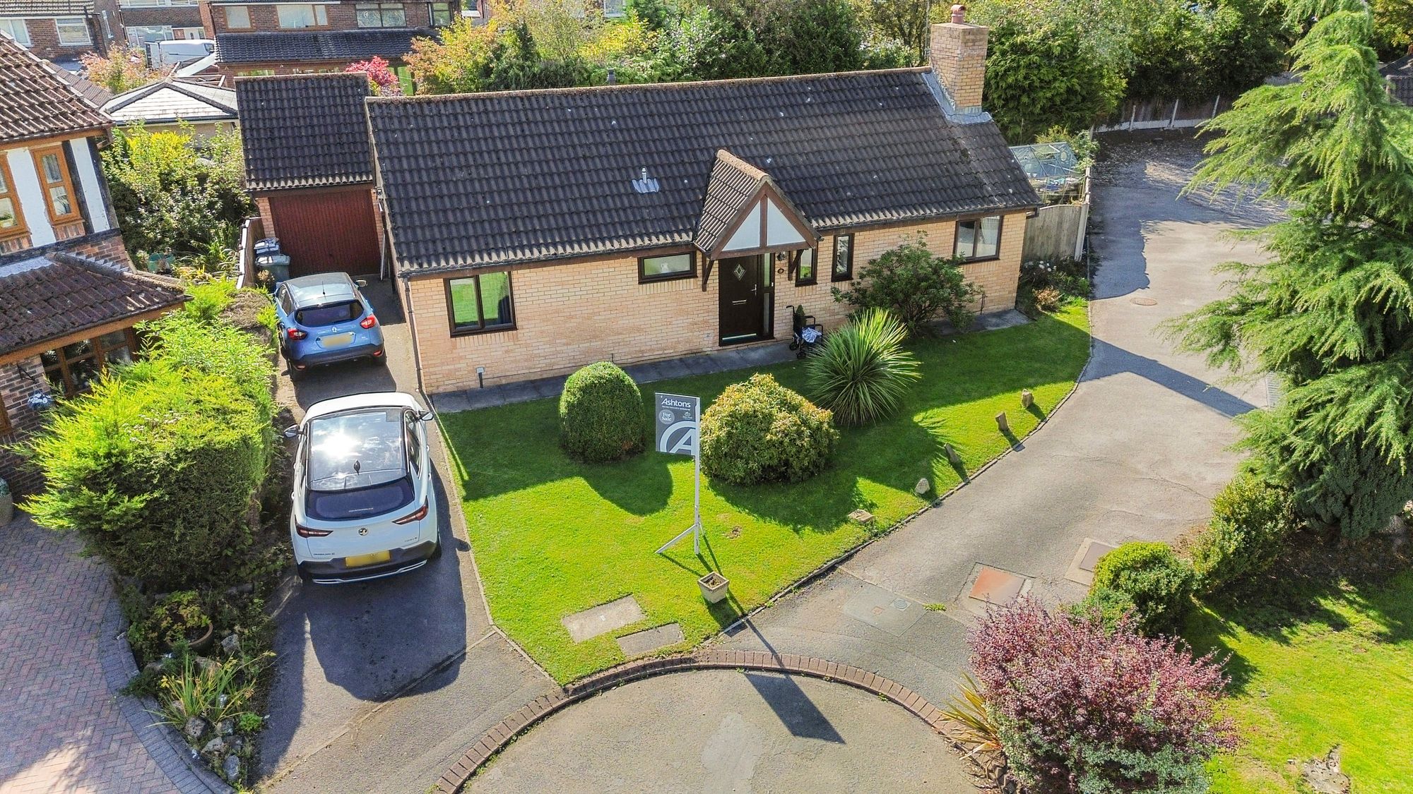 Leighton Drive, Leigh