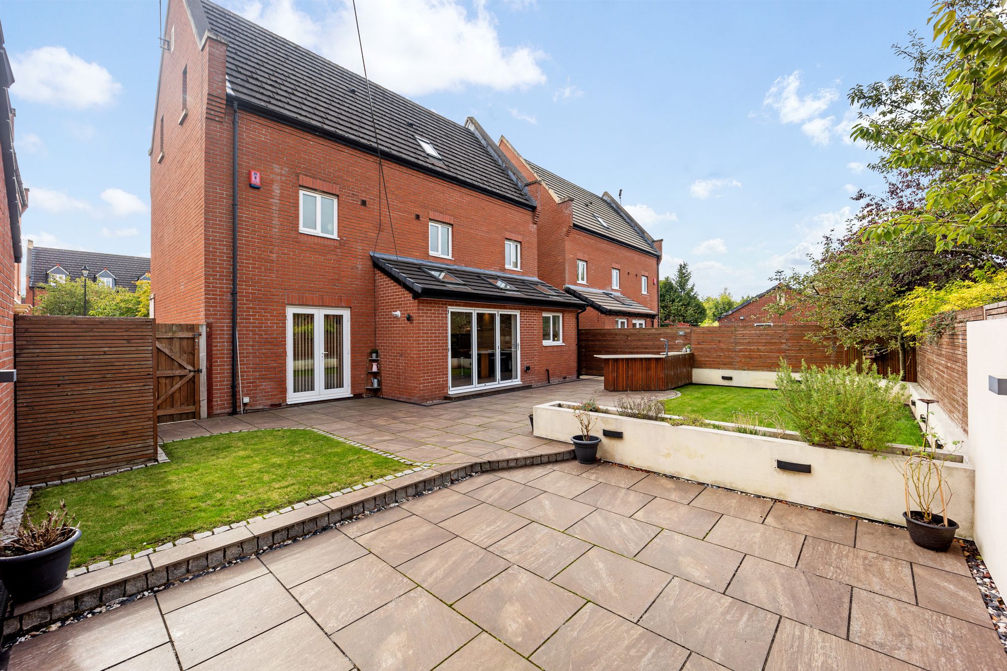 Regency Park, Widnes, WA8