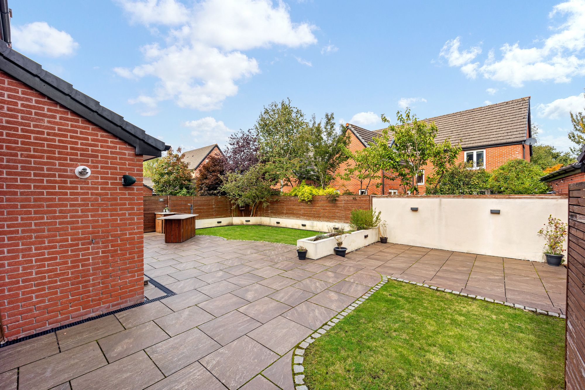 Regency Park, Widnes, WA8