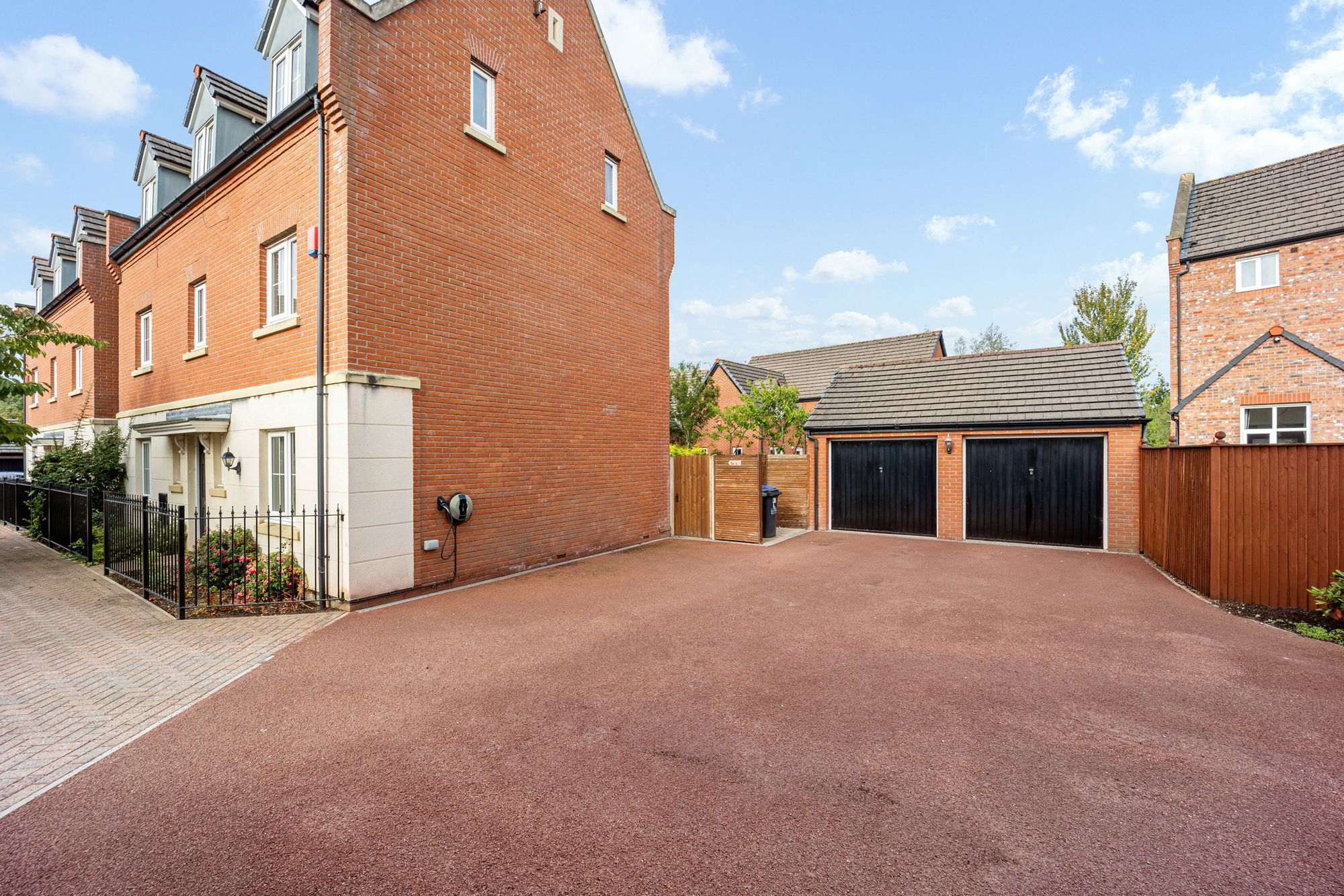 Regency Park, Widnes, WA8