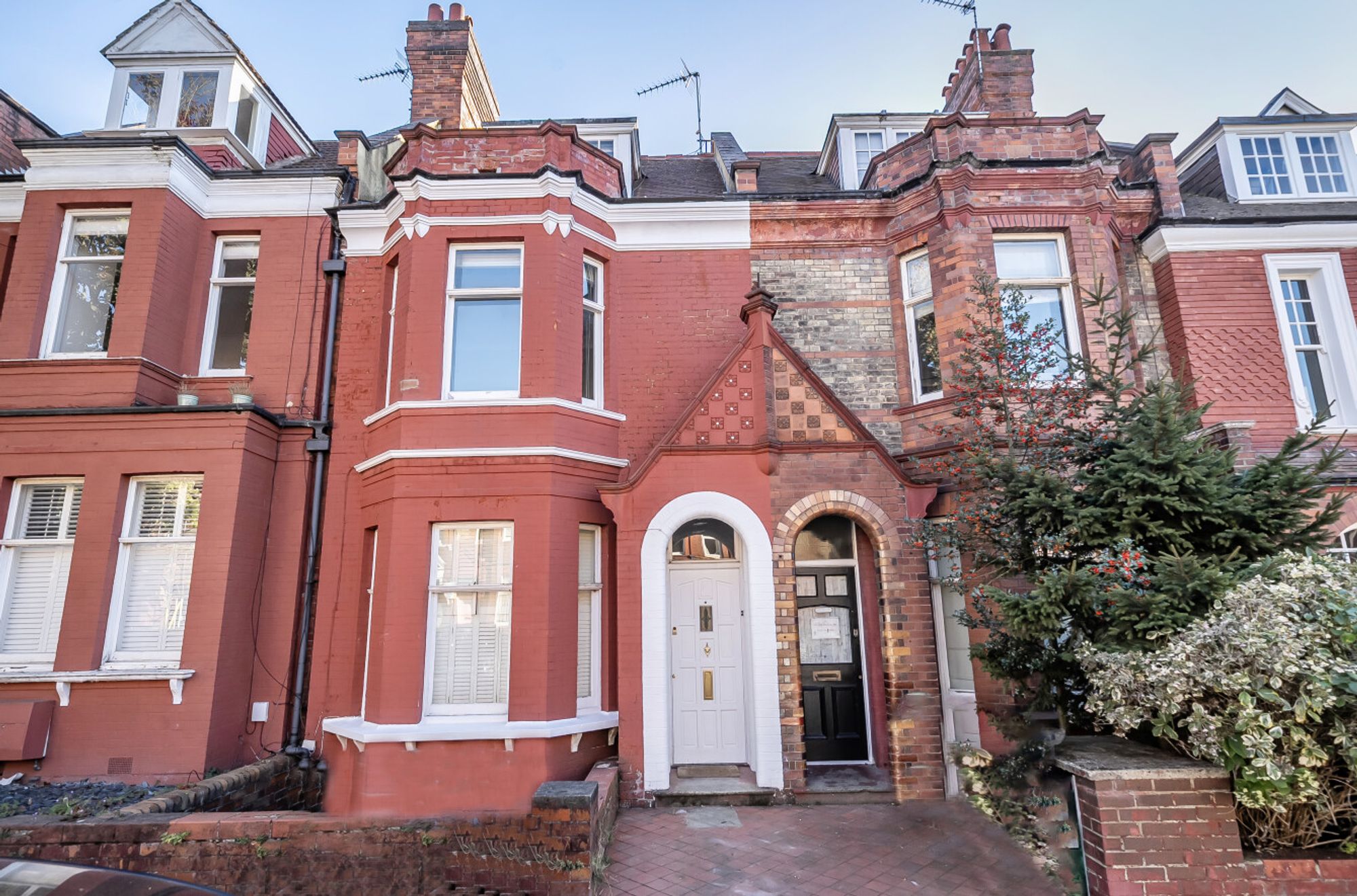 Barcombe Avenue, London, SW2