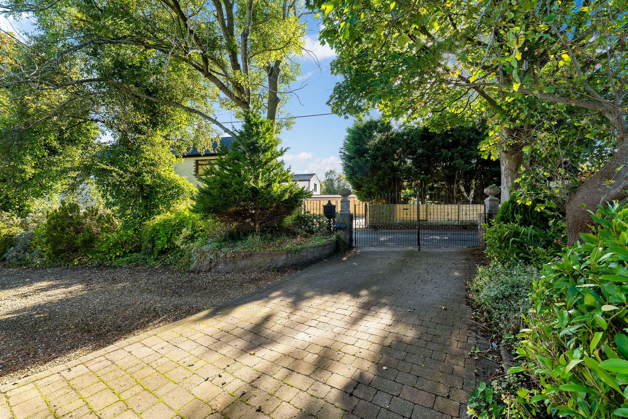 Glazebrook Lane, Glazebrook, WA3