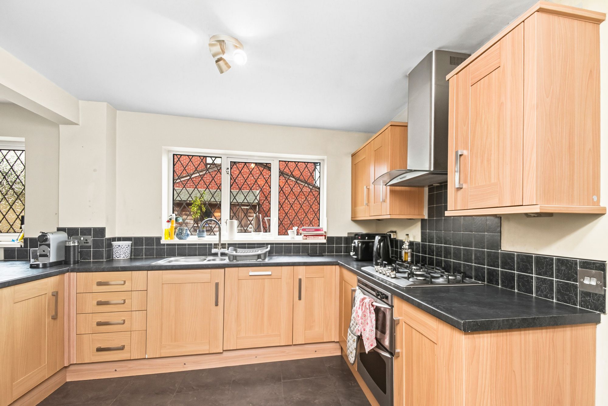 Oban Grove, Fearnhead, WA2