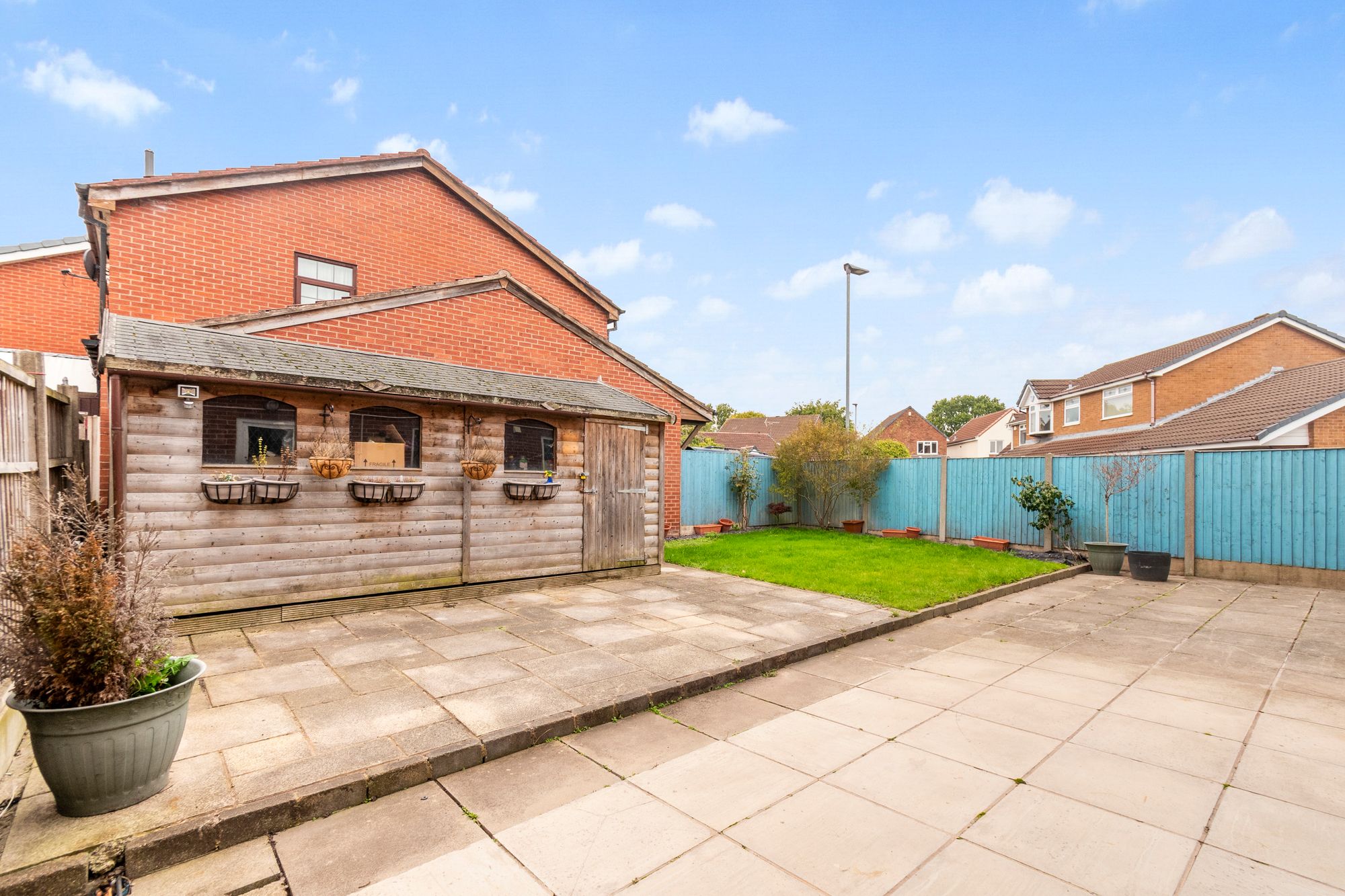 Oban Grove, Fearnhead, WA2