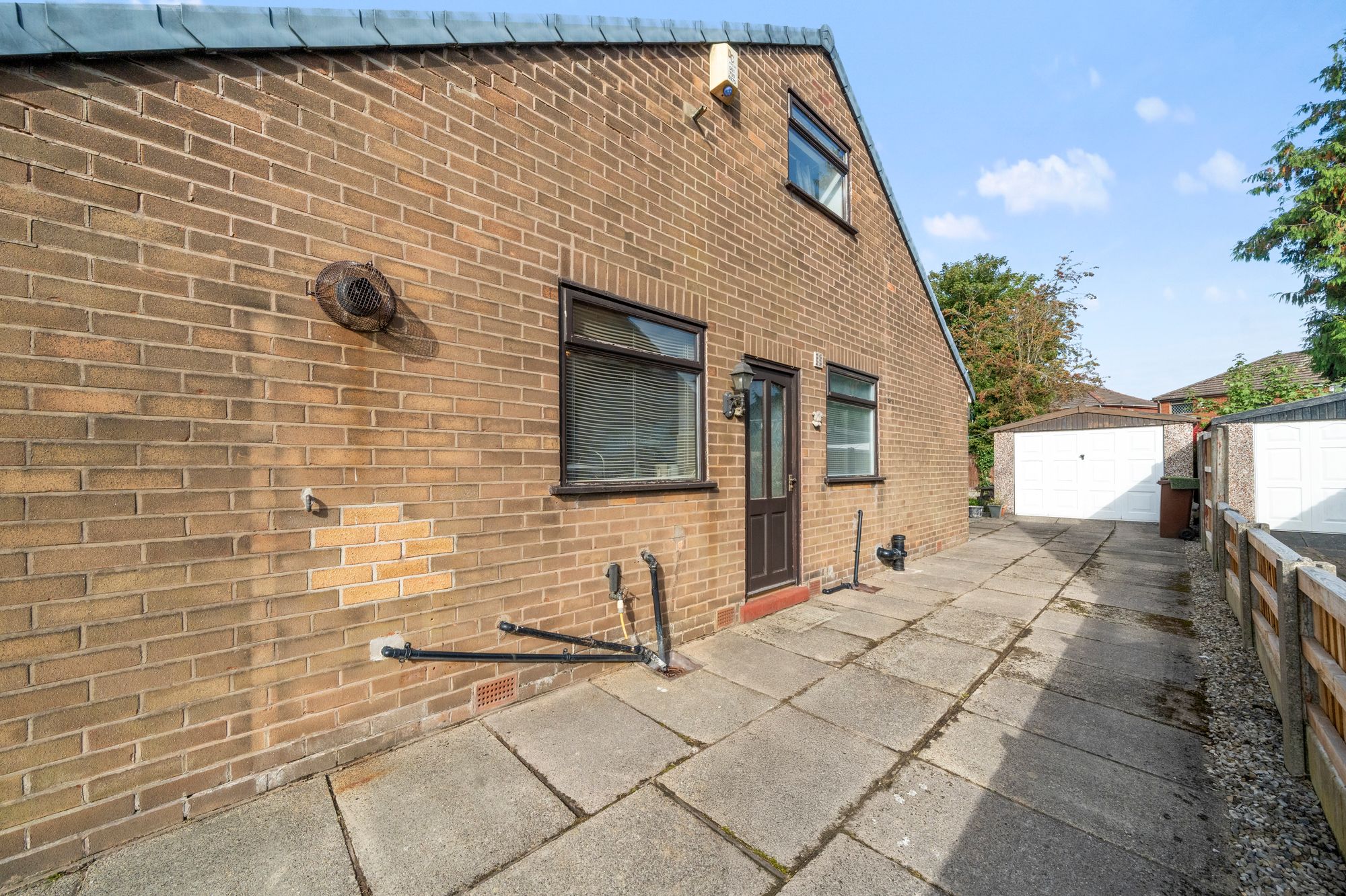 Rutland Street, Leigh, WN7