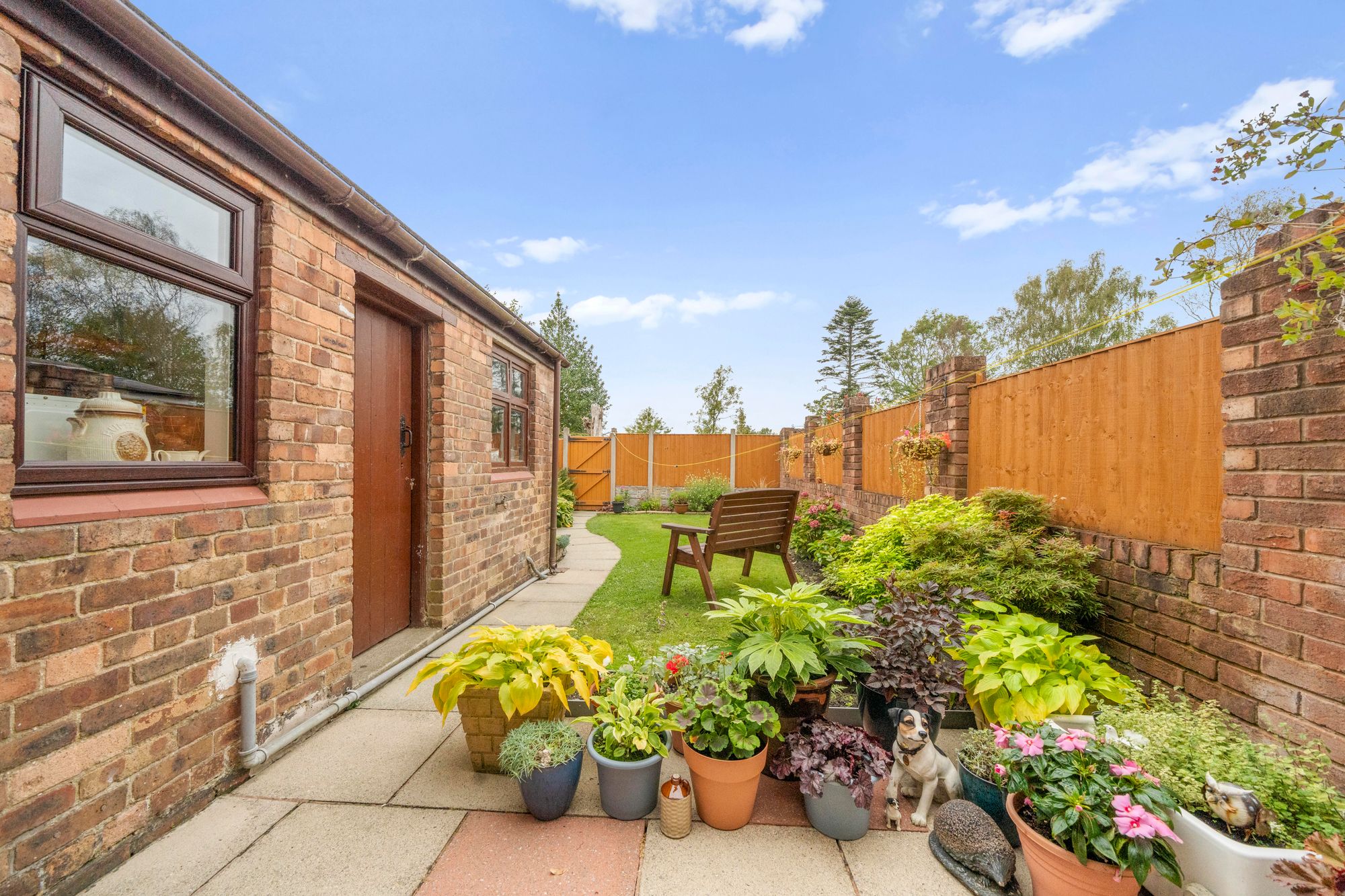 Green Lane, Burtonwood, WA5