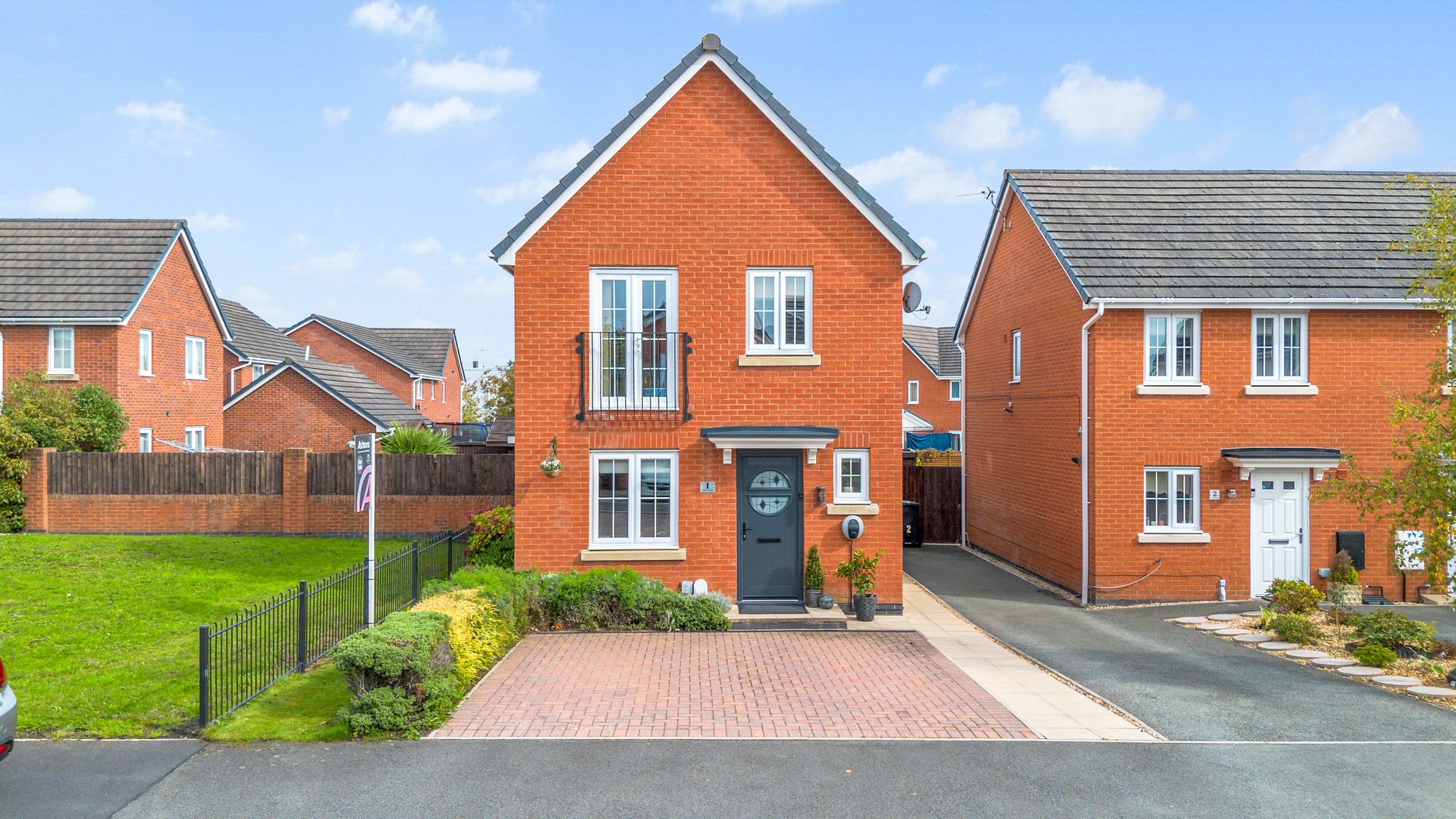 Tulsa Gardens, Warrington