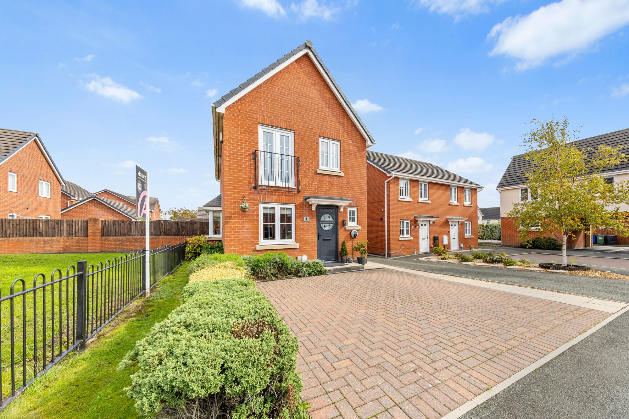 Tulsa Gardens, Warrington