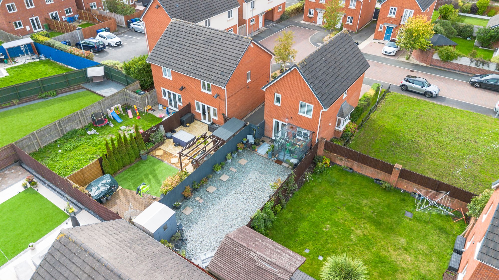 Tulsa Gardens, Warrington