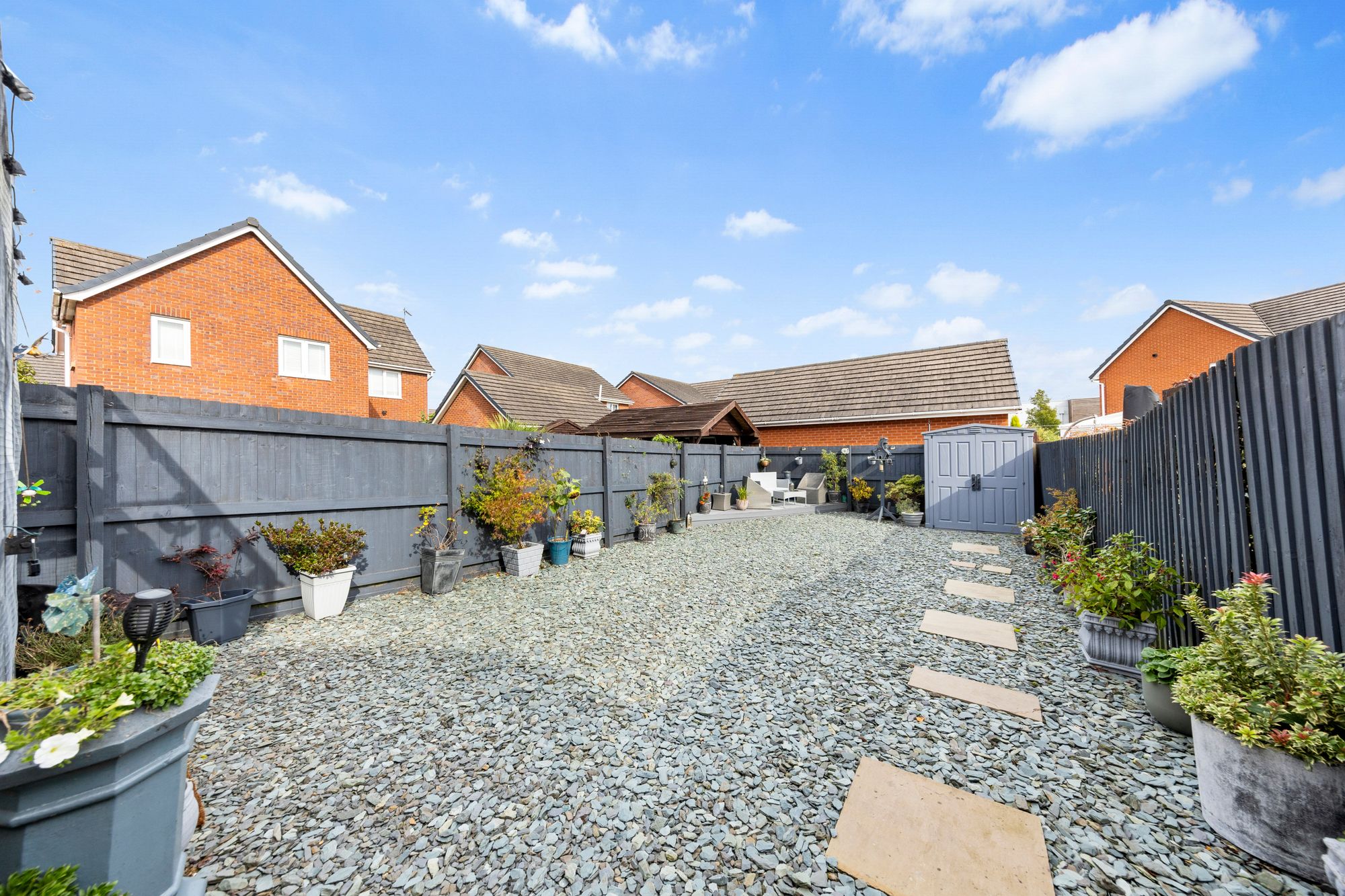 Tulsa Gardens, Warrington