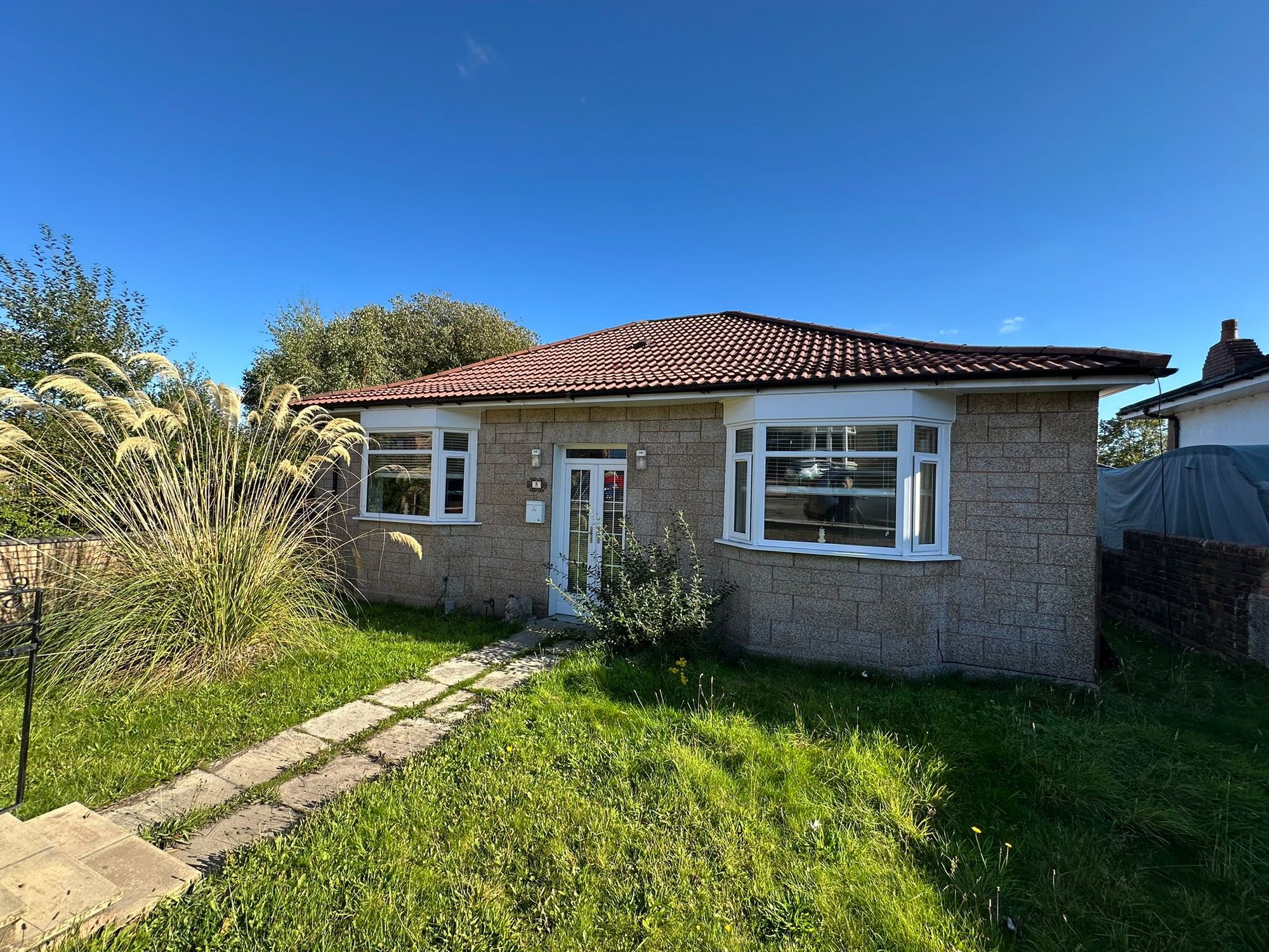 5 Robertson Drive, Bellshill
