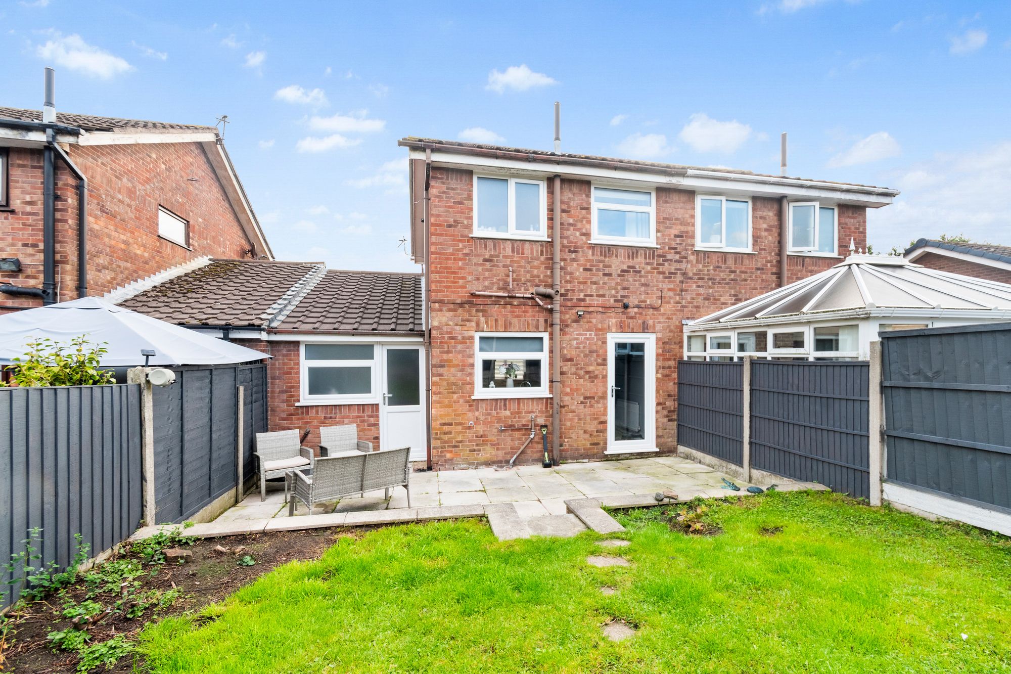 Nutgrove Hall Drive, St. Helens