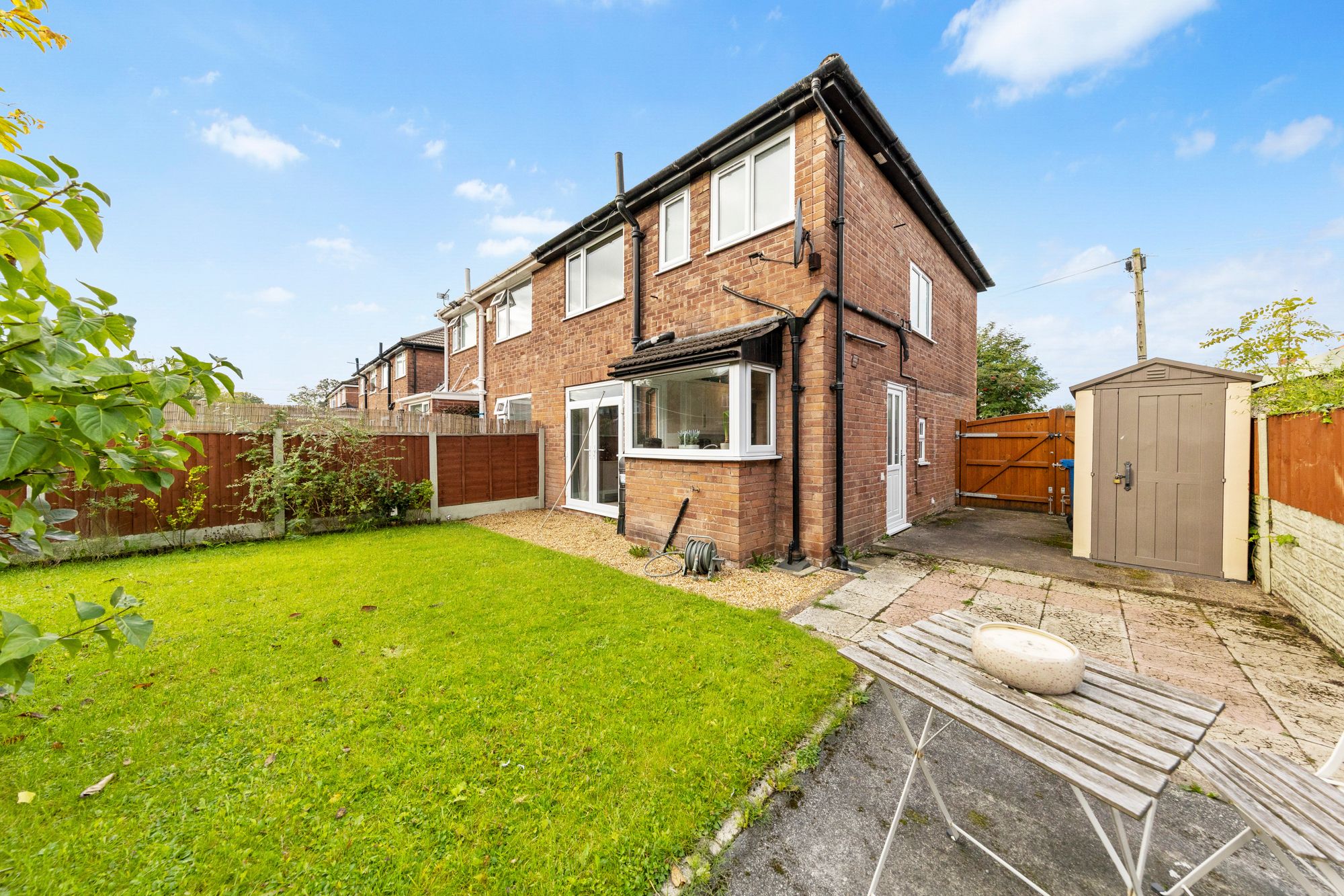 Bruche Avenue, Warrington