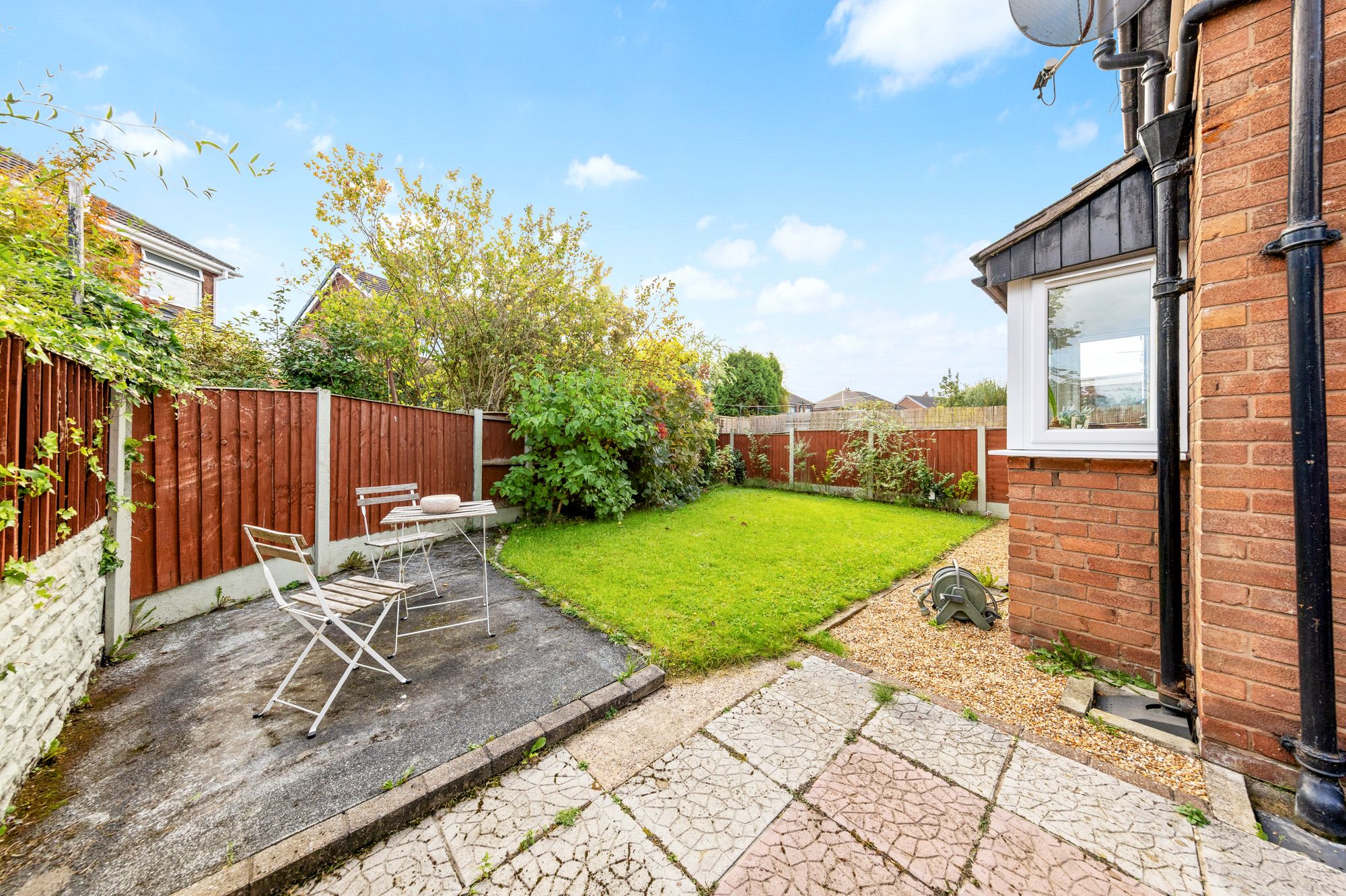 Bruche Avenue, Warrington