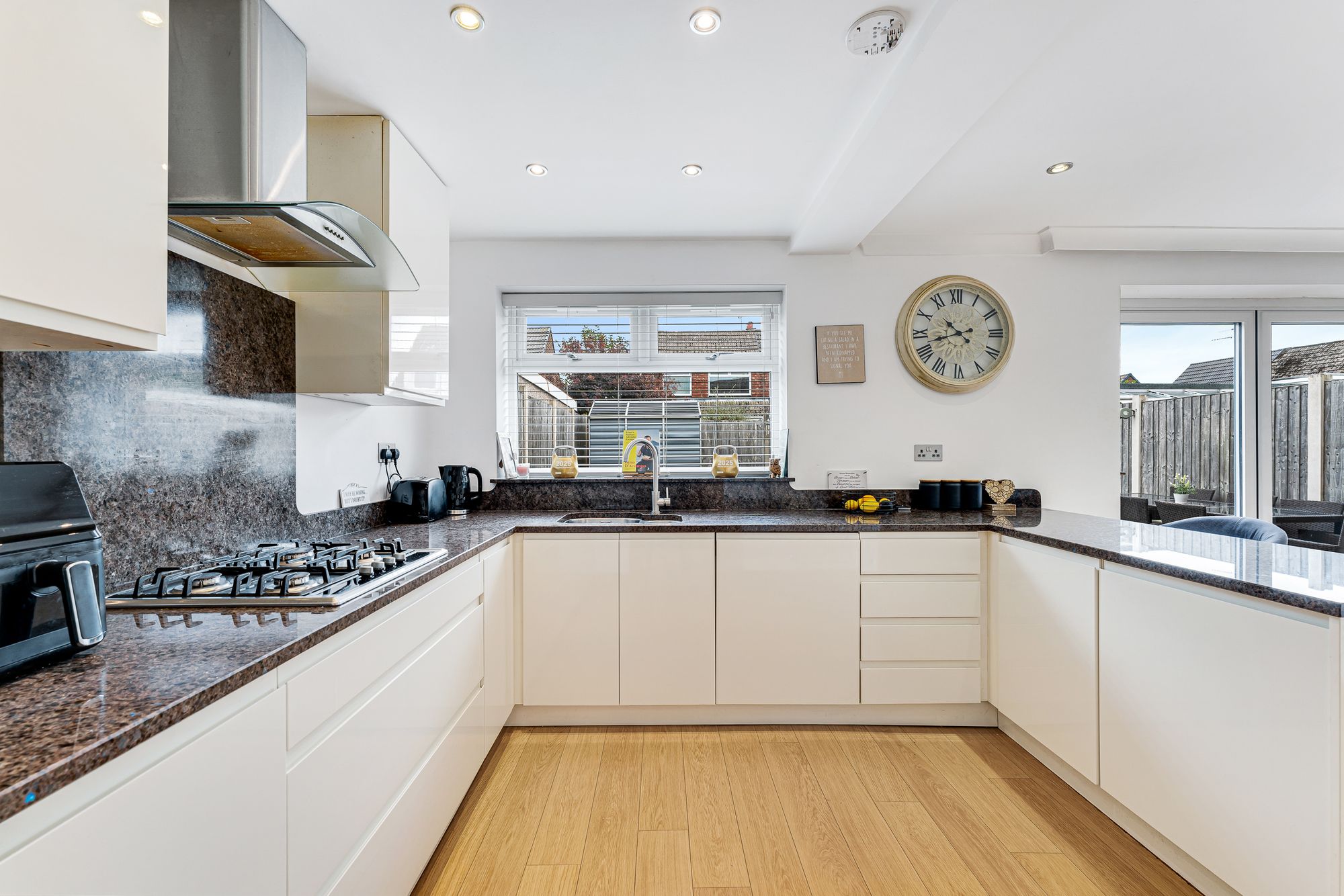 Sandiway Avenue, Widnes, WA8