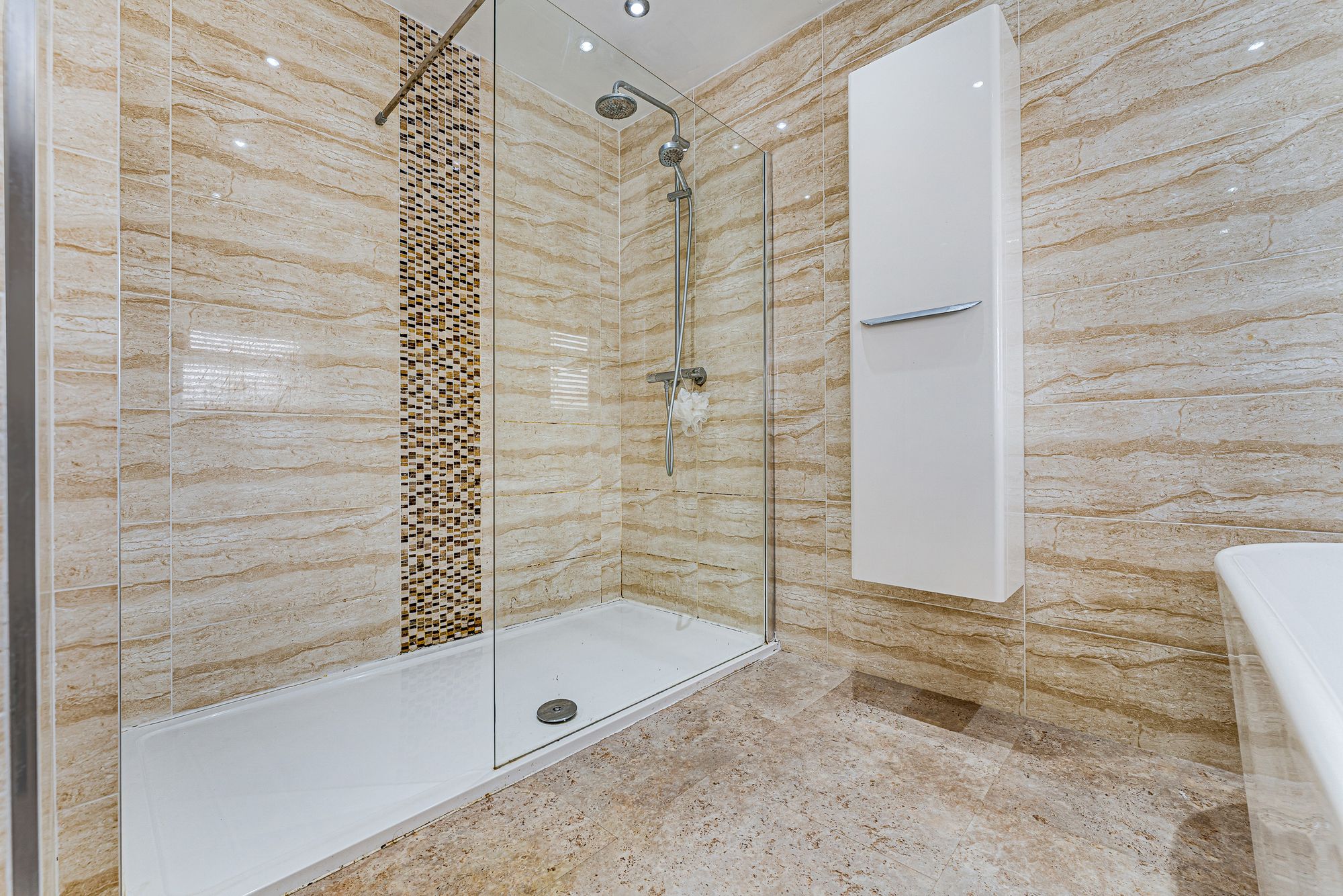 Sandiway Avenue, Widnes, WA8