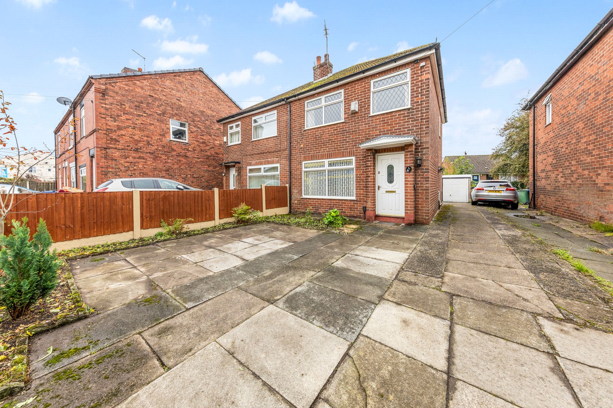 Golborne Road, Lowton, WA3