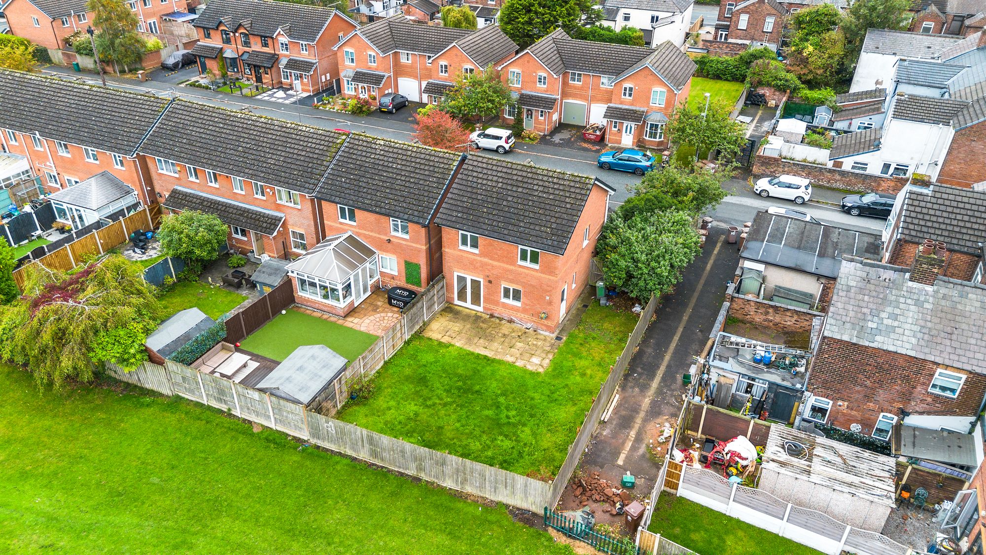 Cole Avenue, Newton-Le-Willows