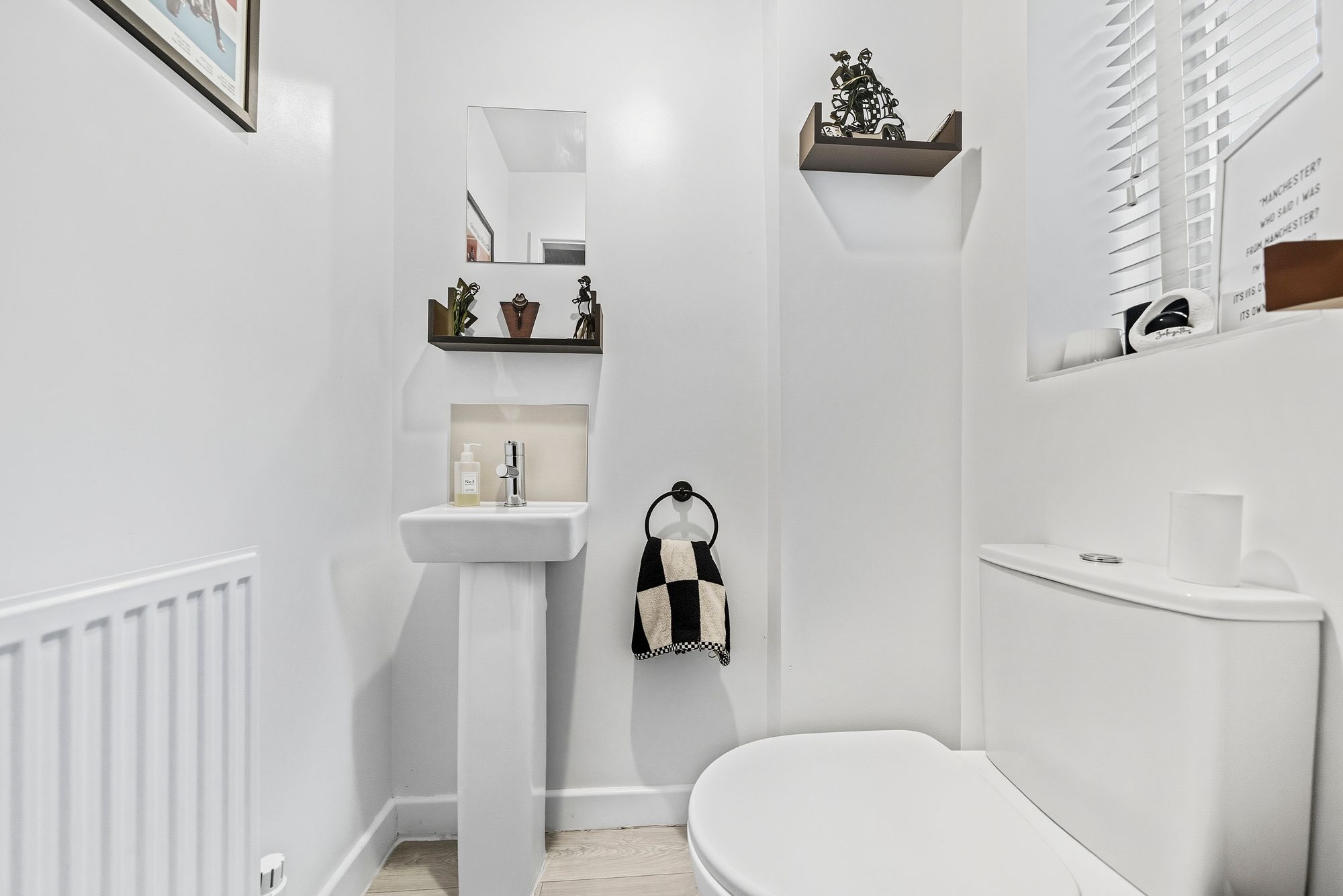 Vulcan Gate, Leigh, WN7