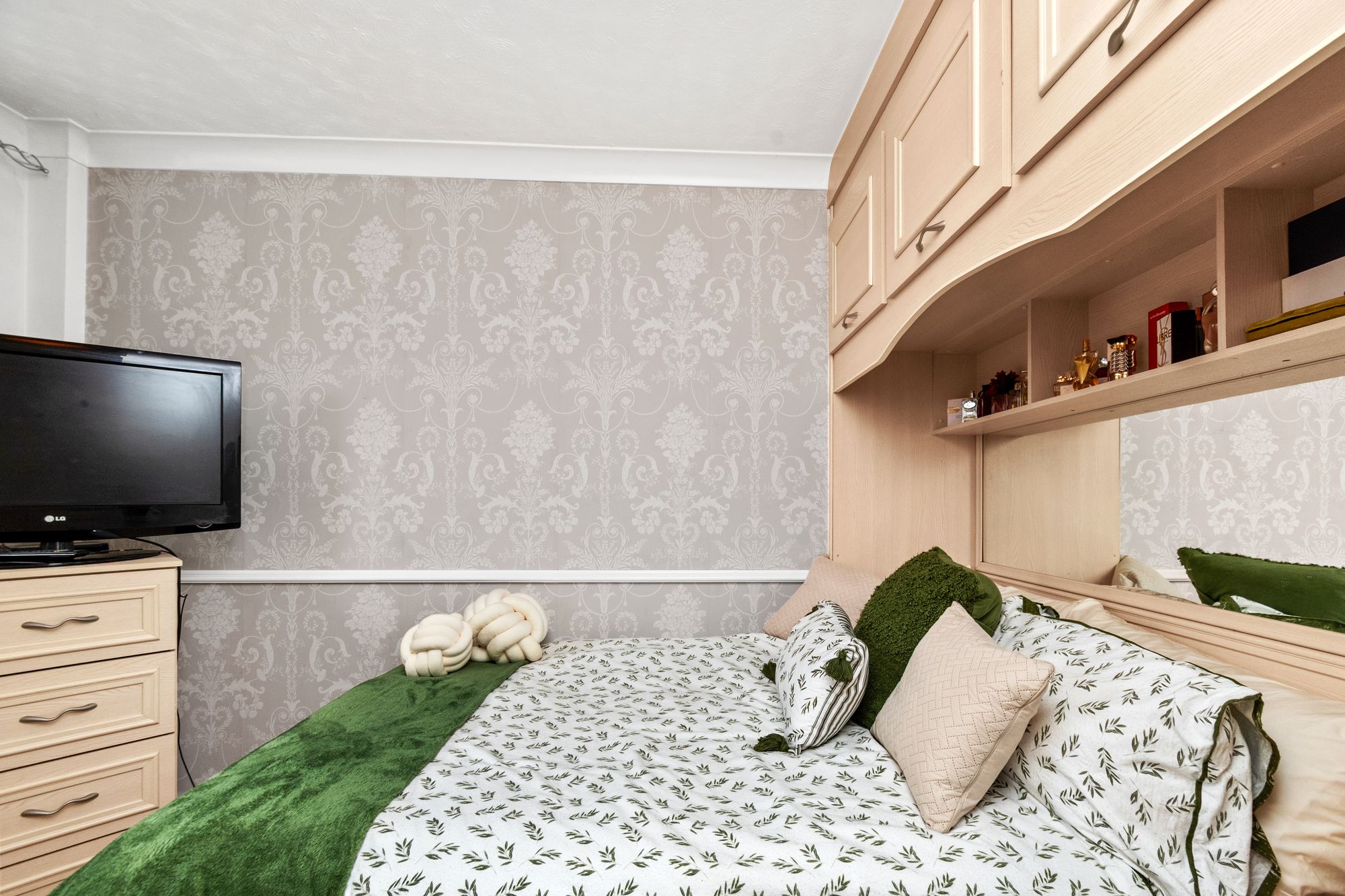 Enderby Avenue, St. Helens, WA11