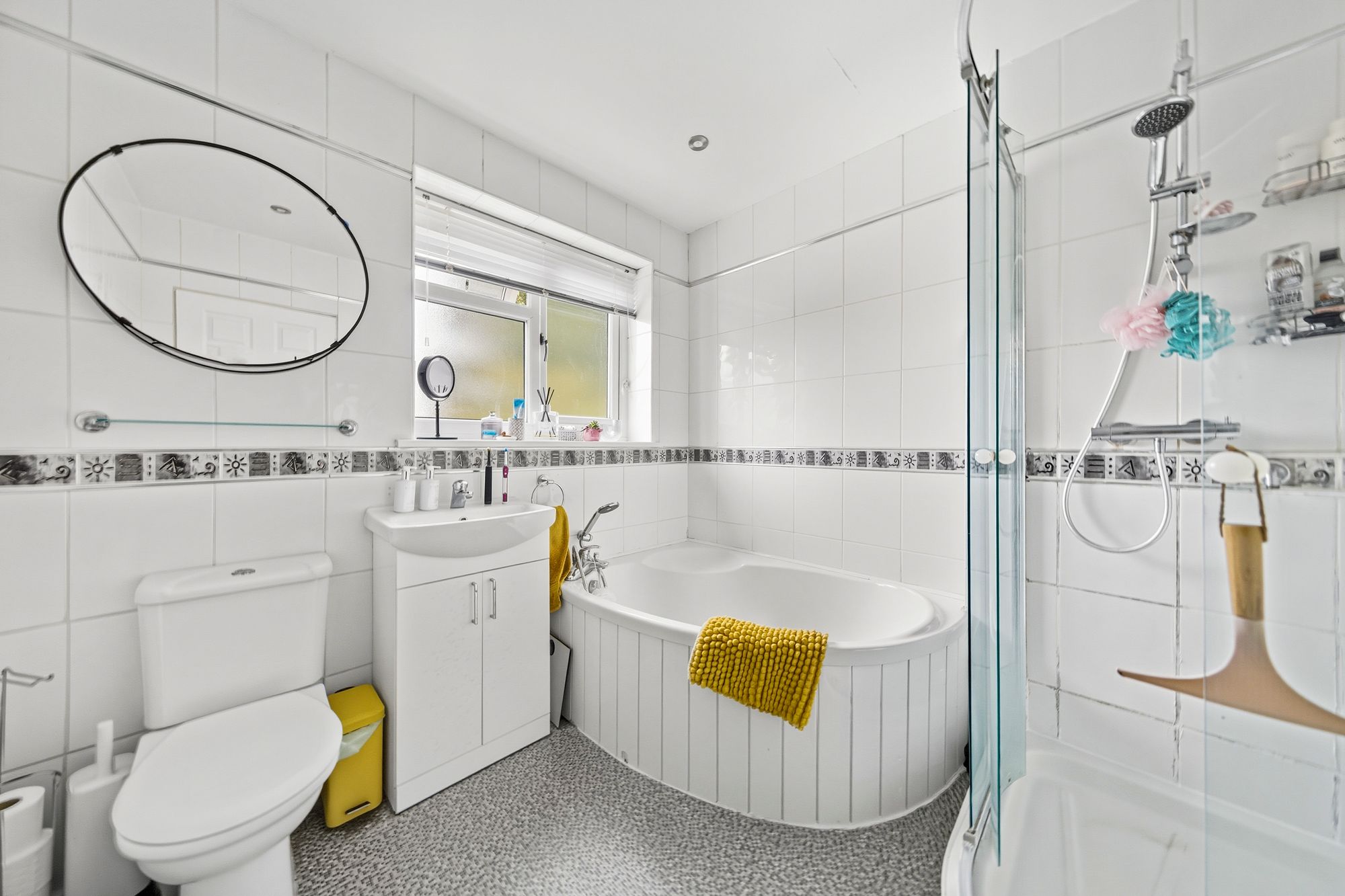 Elston Avenue, Newton-Le-Willows