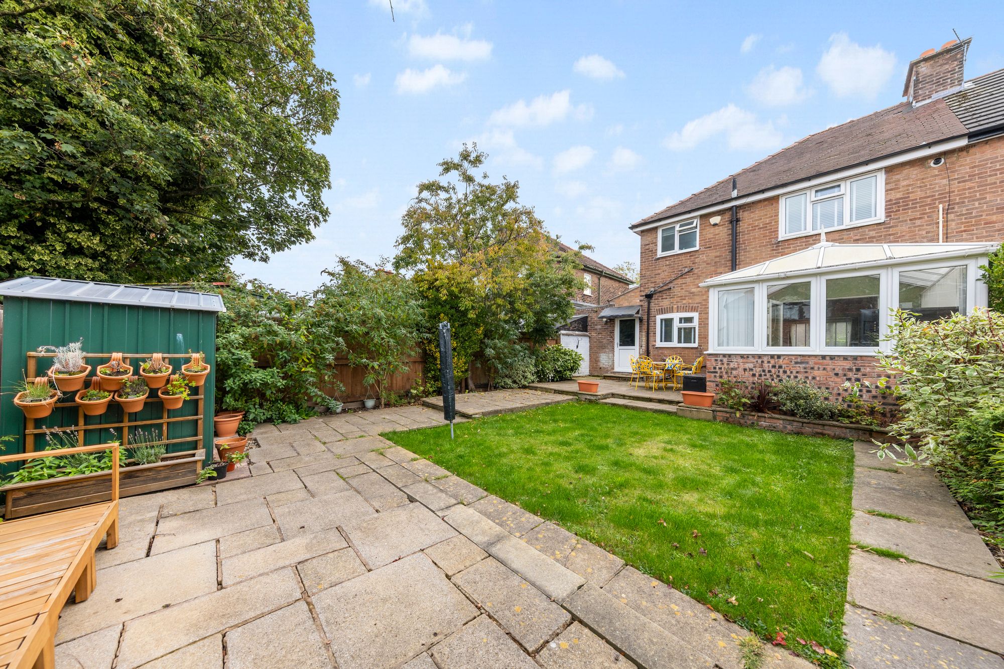 Elston Avenue, Newton-Le-Willows