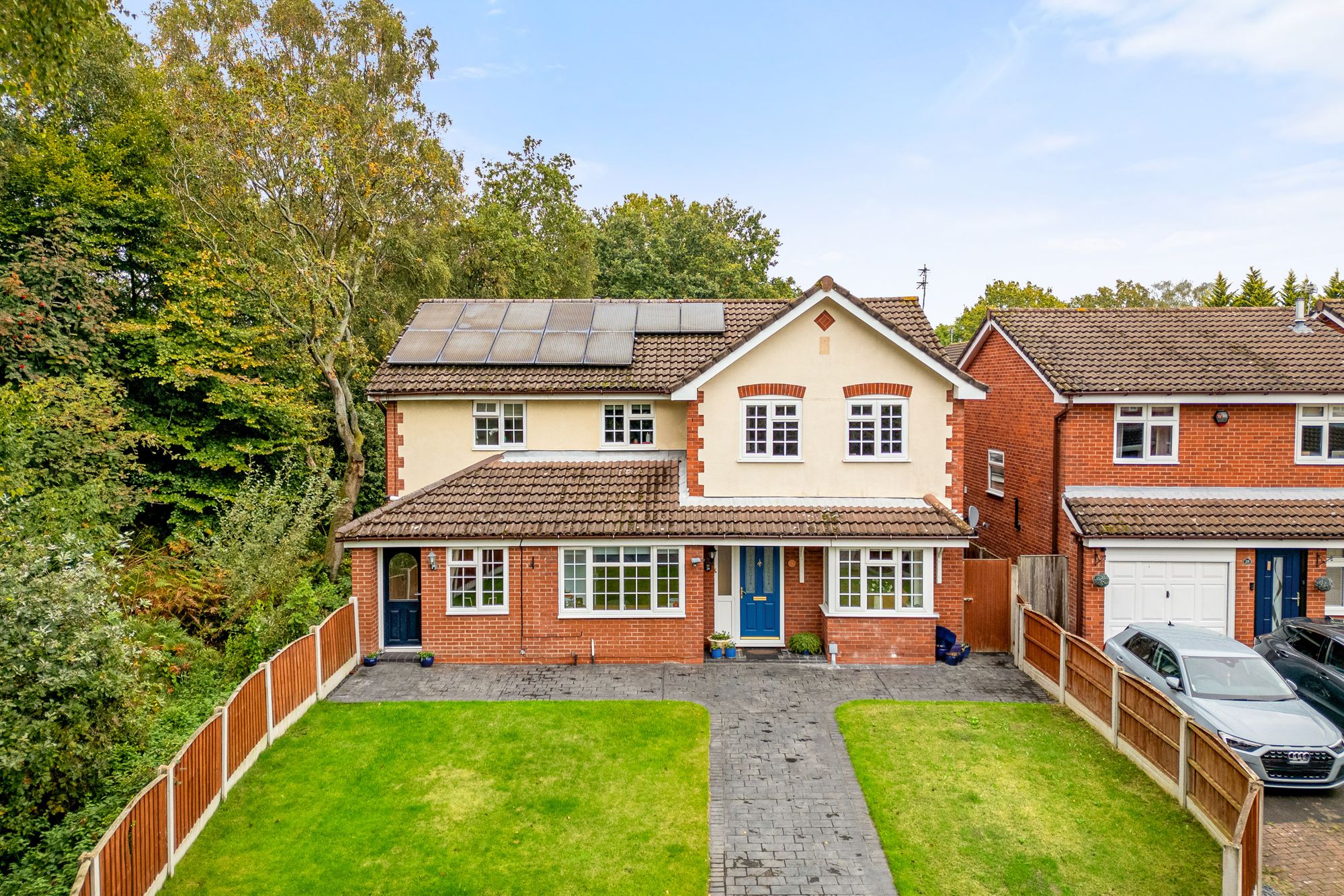 Dorchester Park, Runcorn, WA7