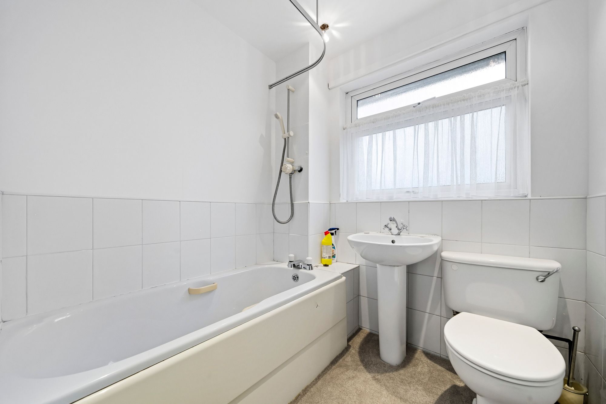 Kinross Close, Fearnhead, WA2