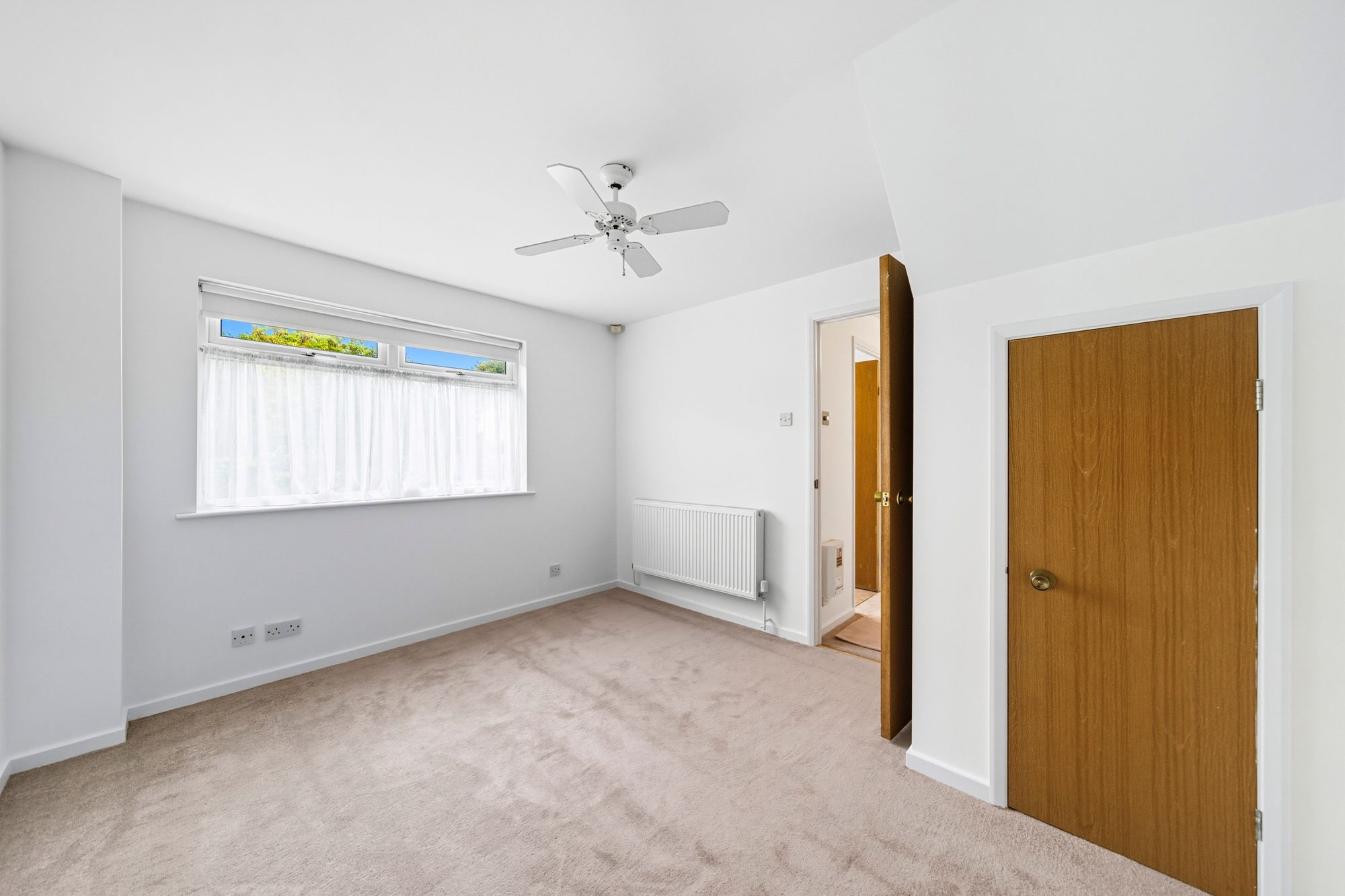 Kinross Close, Fearnhead, WA2