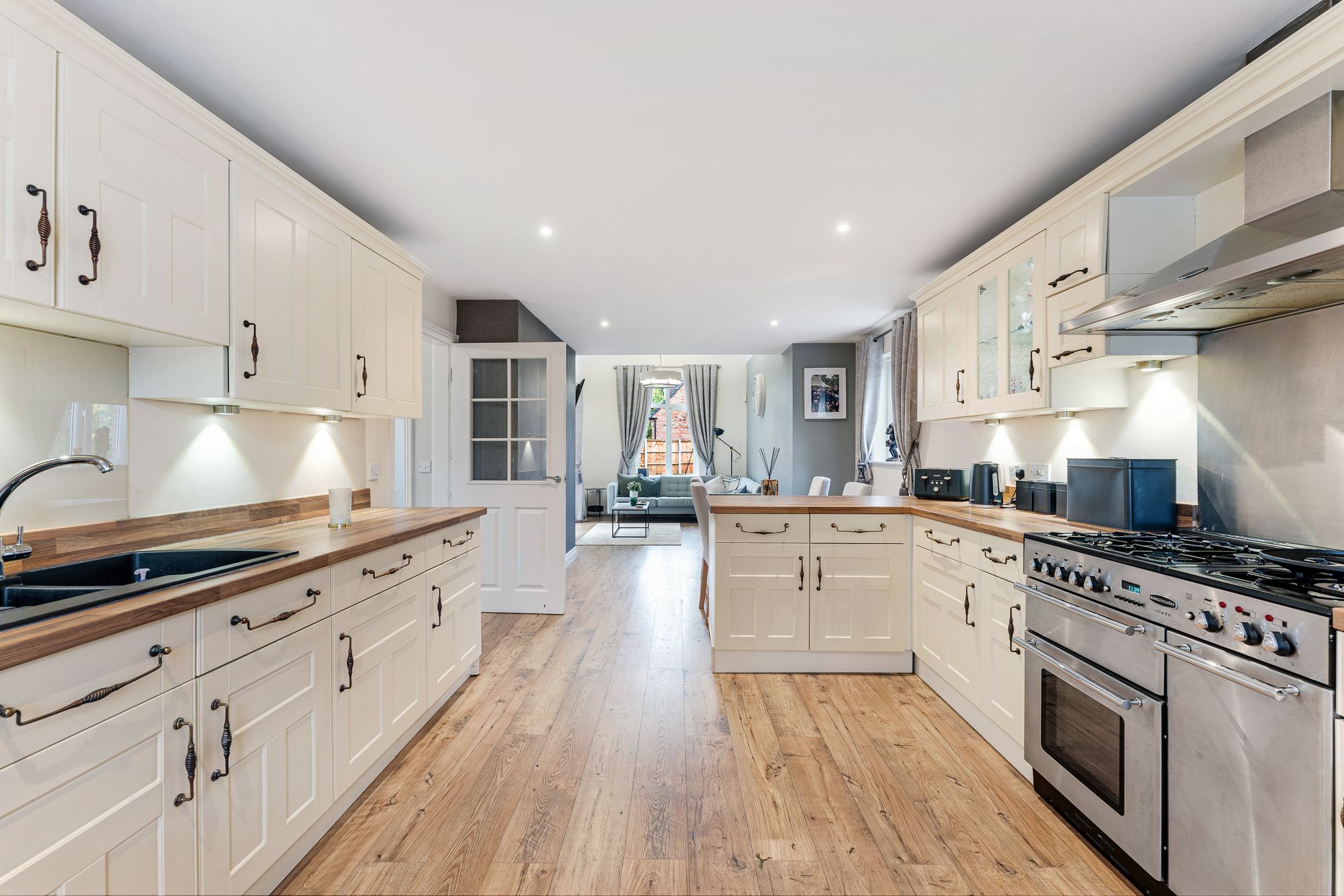 Regency Park, Widnes, WA8