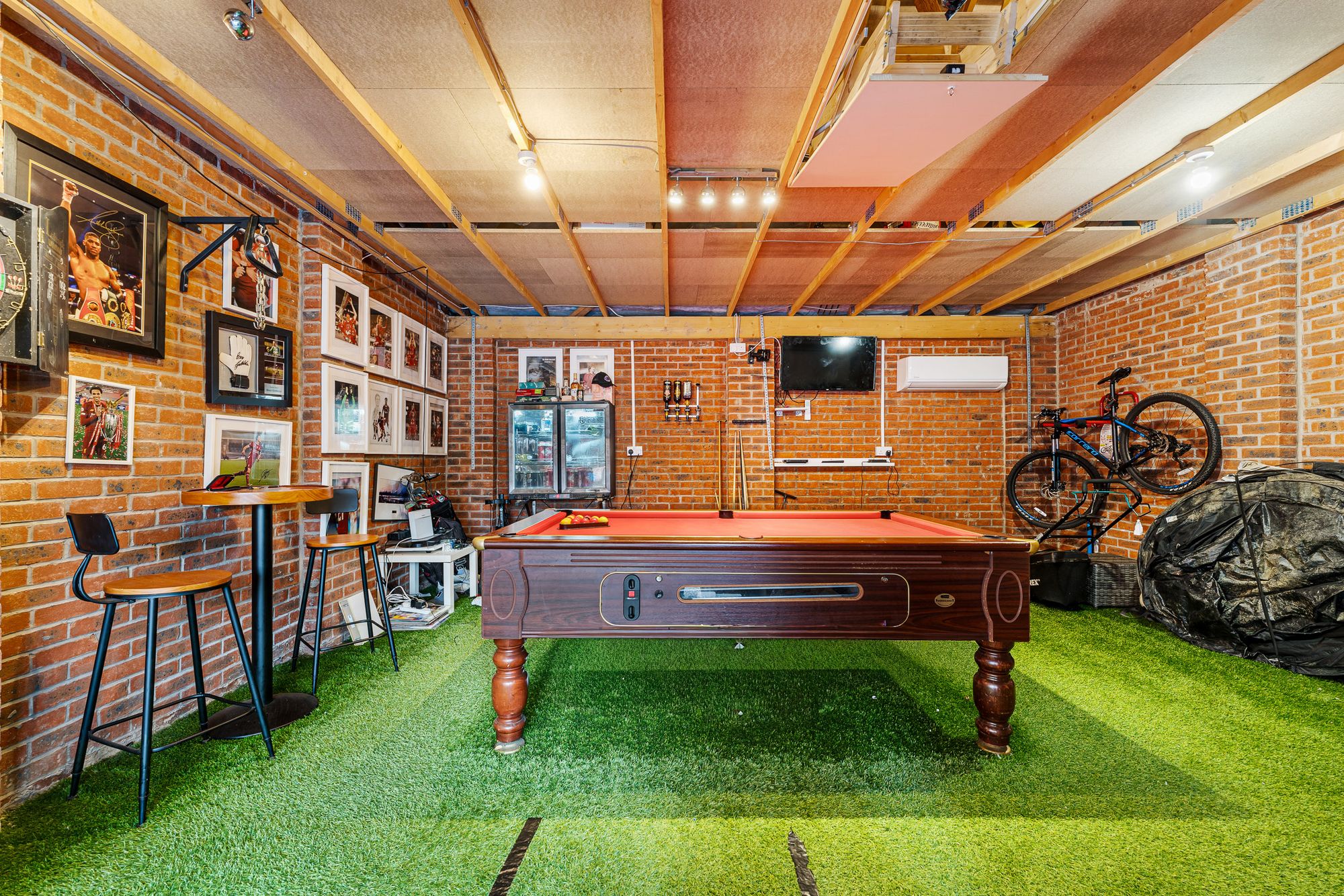 Regency Park, Widnes, WA8