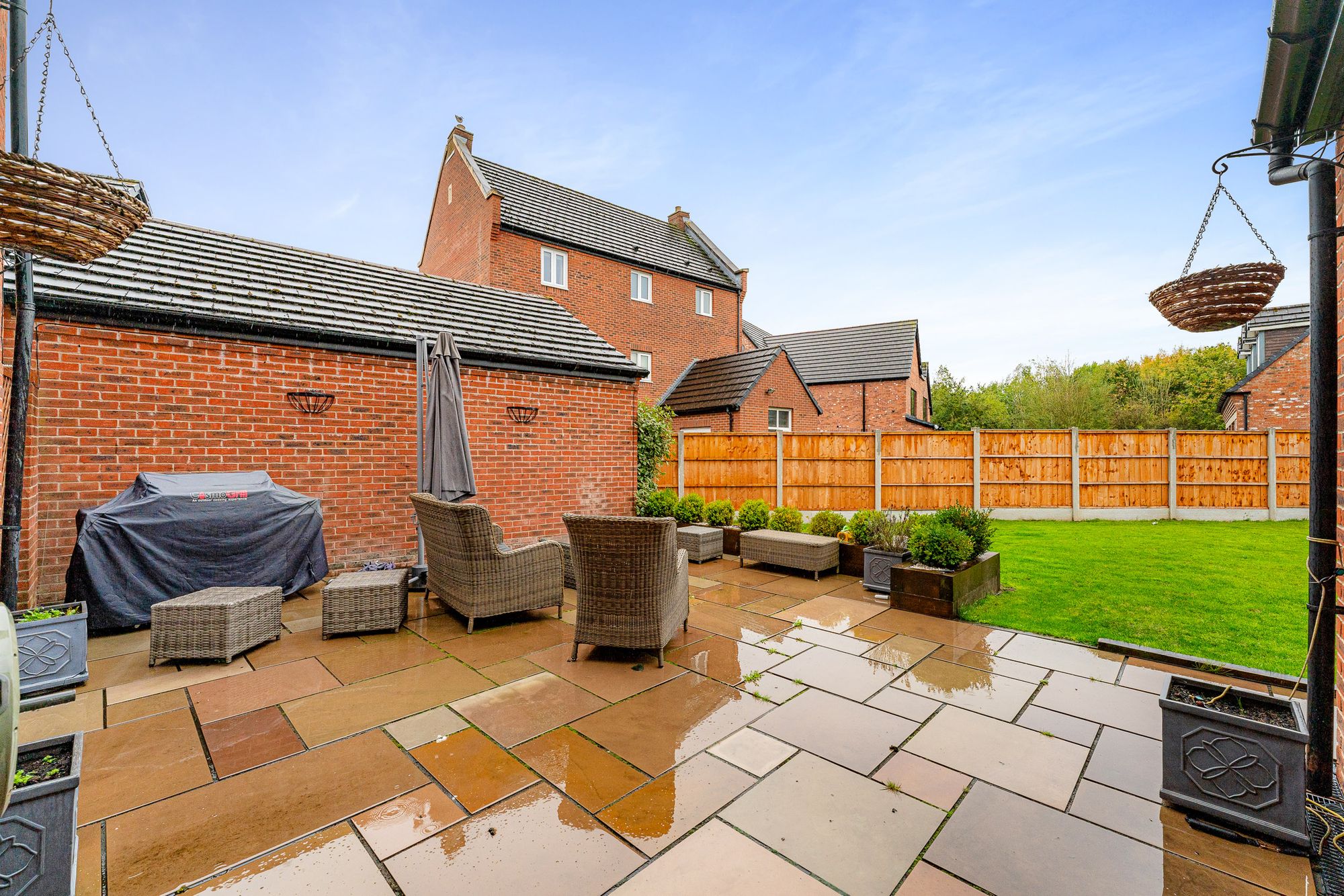 Regency Park, Widnes, WA8